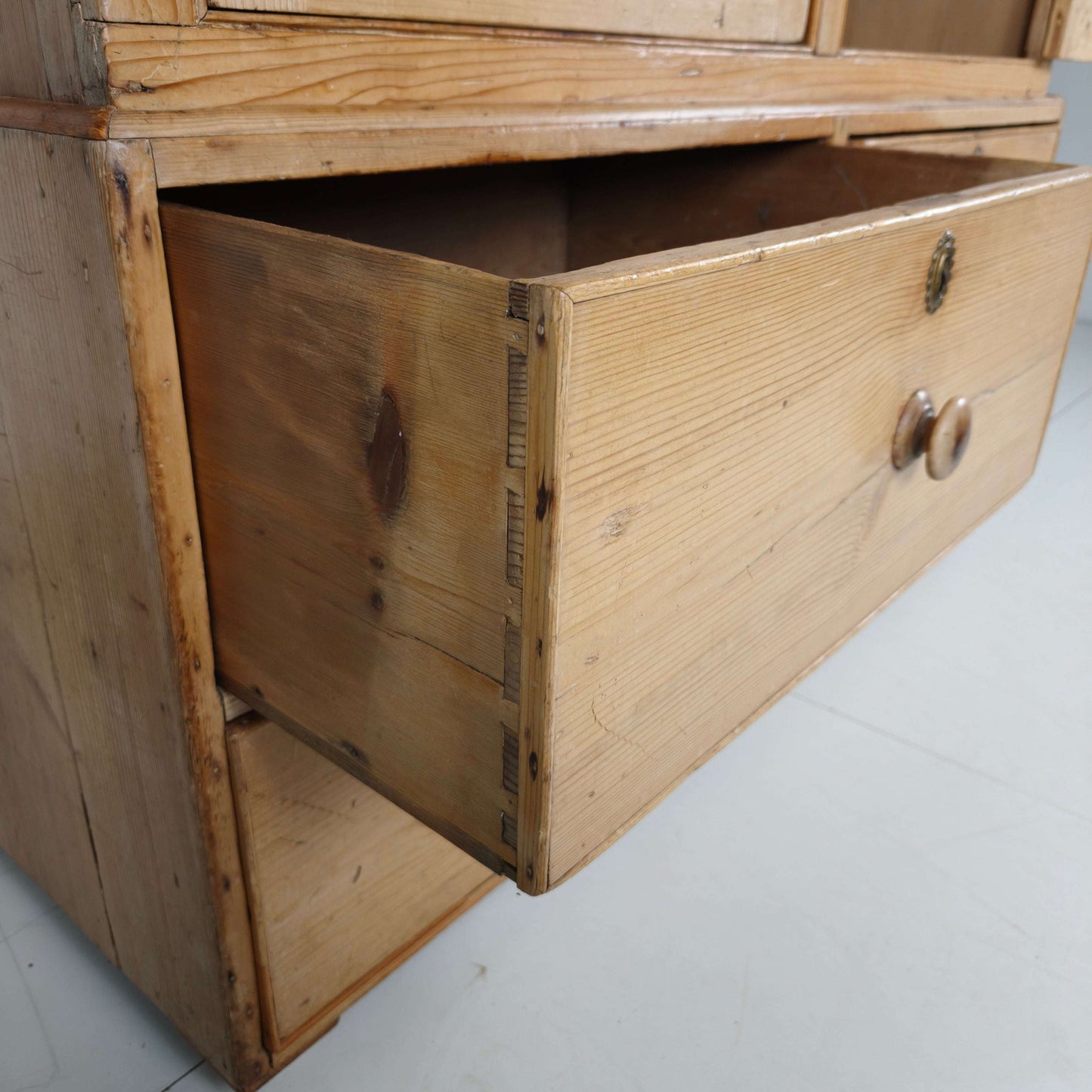 19th Century English Pine Housekeeper’s Cupboard 19th Century English Pine Housekeeper’s Cupboard