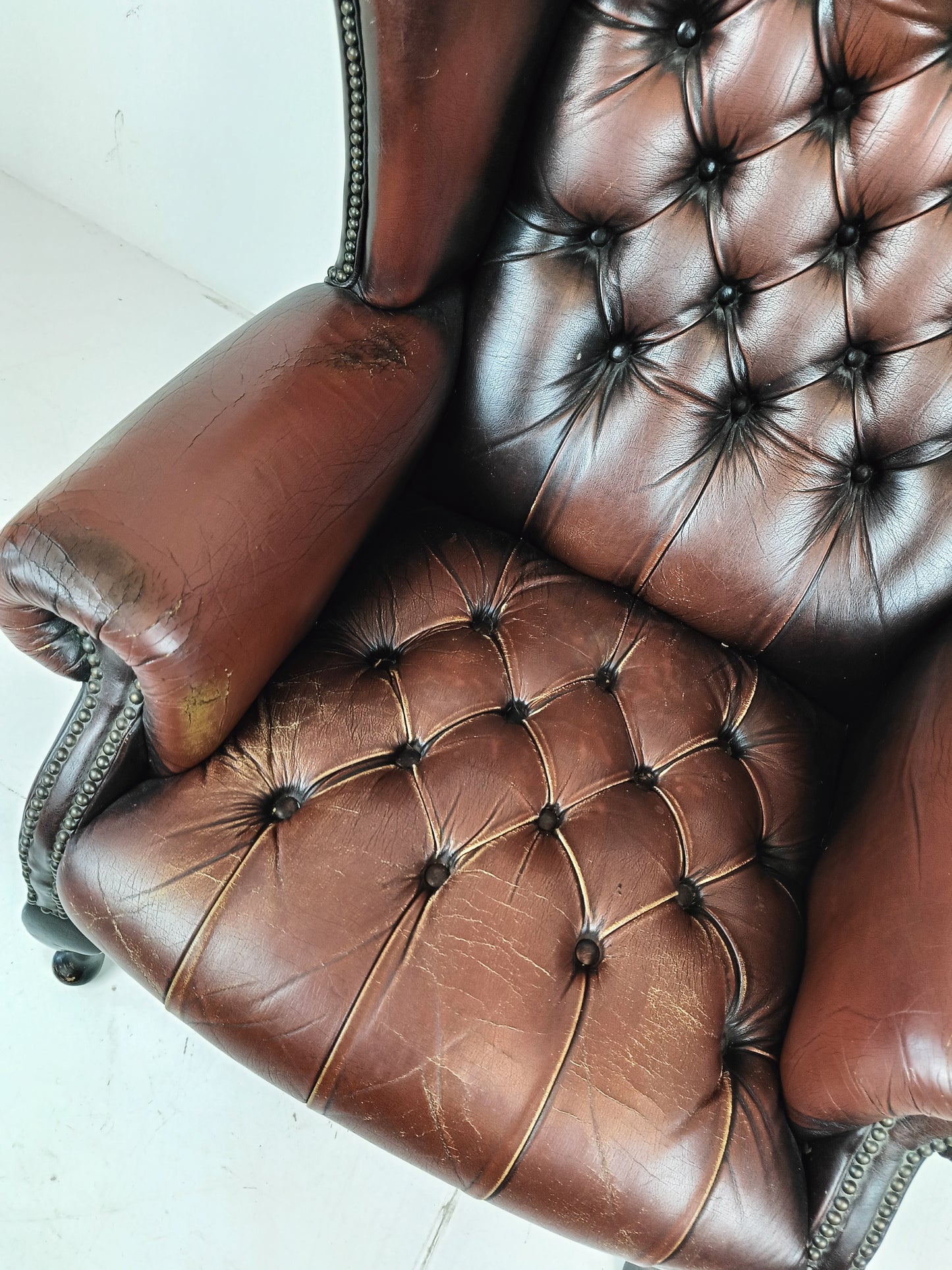 Leather Chesterfield Wingchair