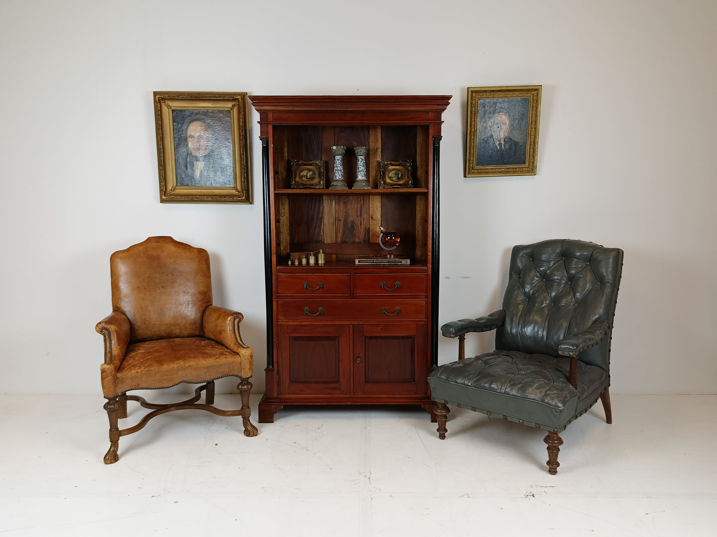English Style Mahogany Wooden Book Cabinet