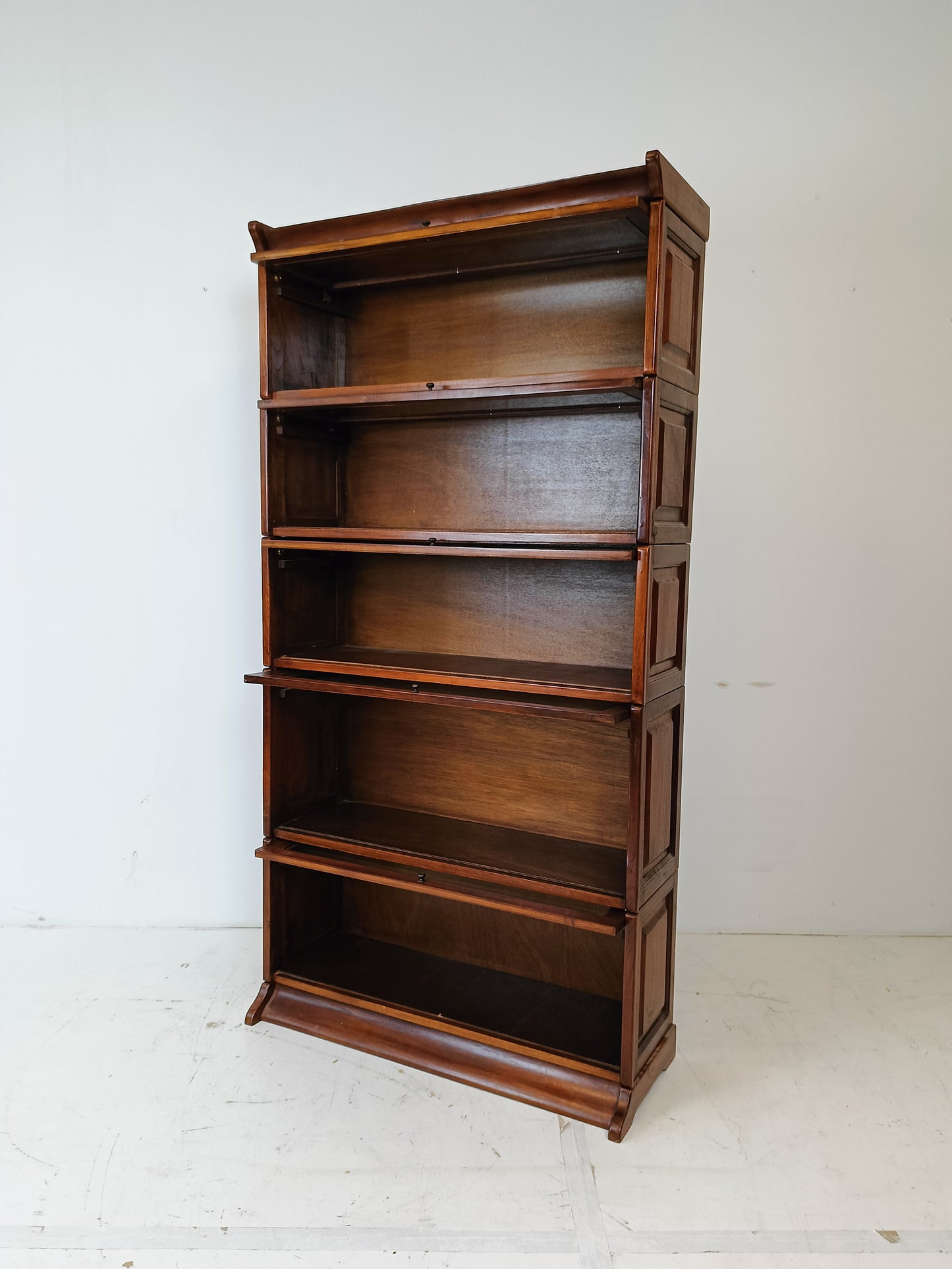 Classic Style Globe Warnick Cabinet