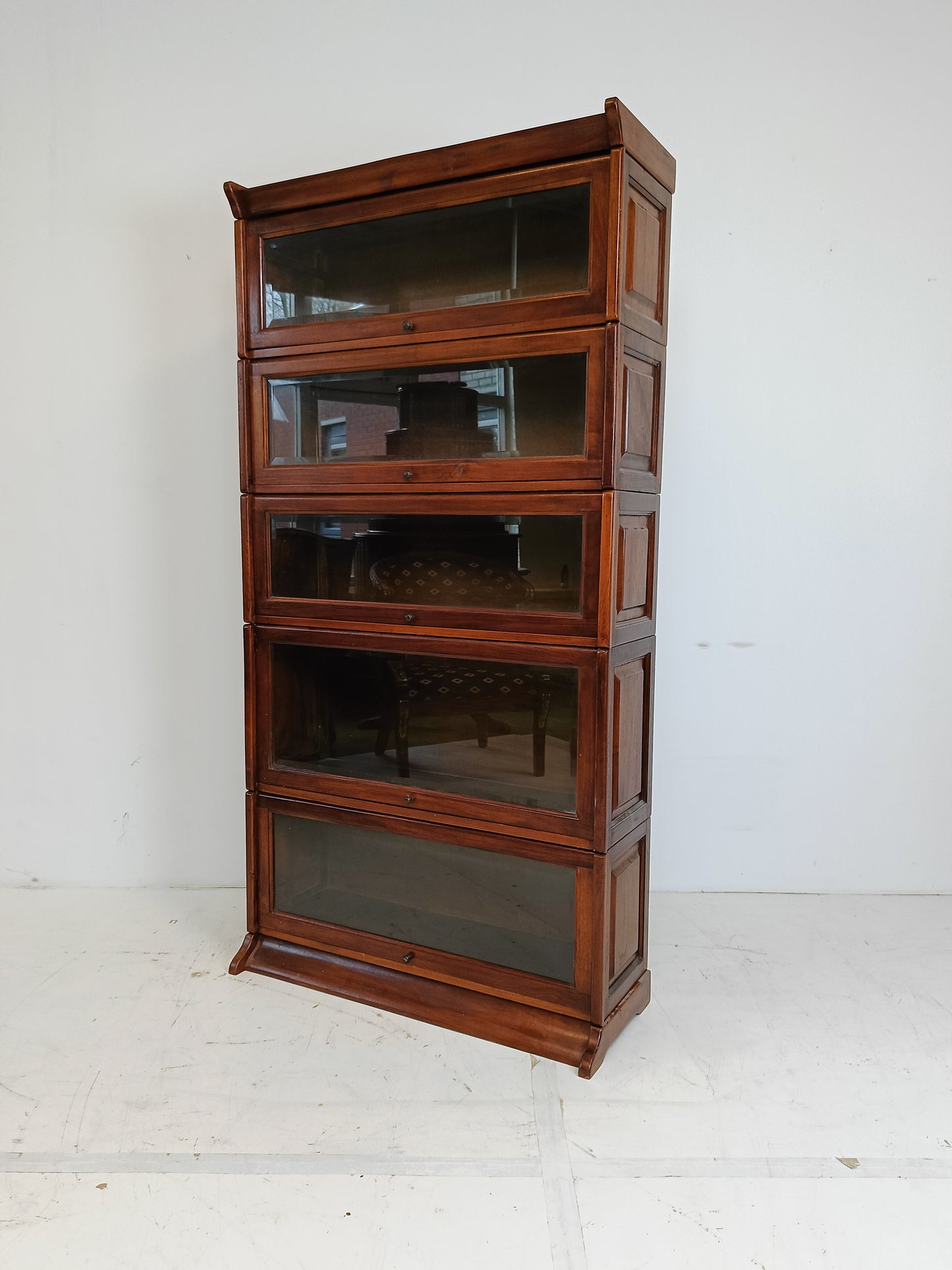 Classic Style Globe Warnick Cabinet