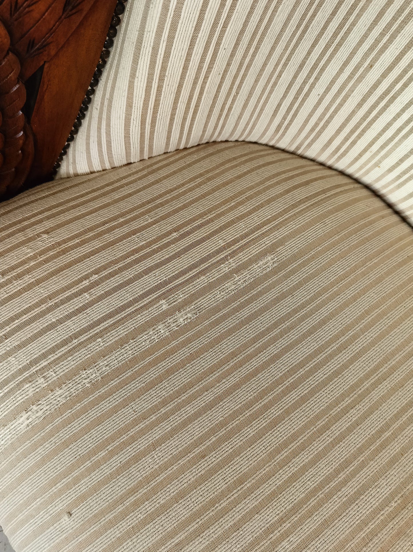 Neoclassical Carved Swan Bench Beige