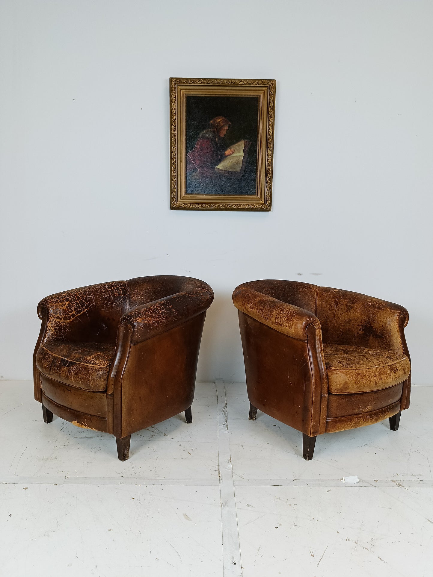 Patinated Sheep Leather Chair Set