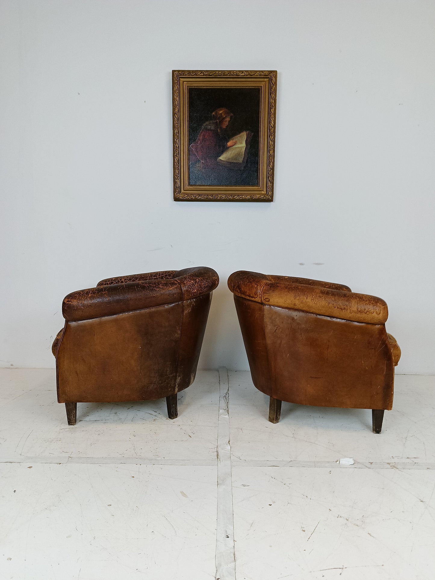 Patinated Sheep Leather Chair Set
