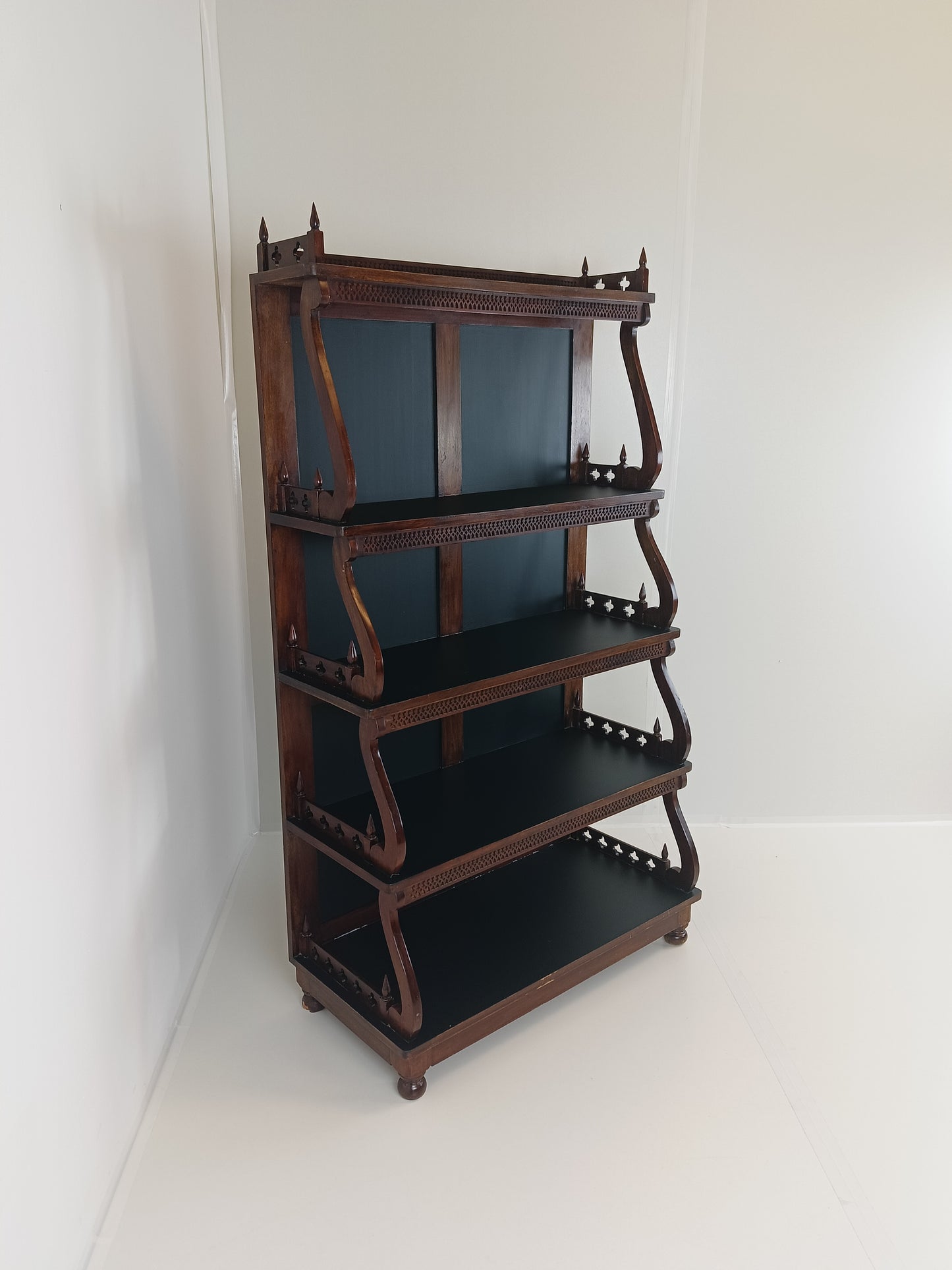 Stunning Mahogany Bookcase