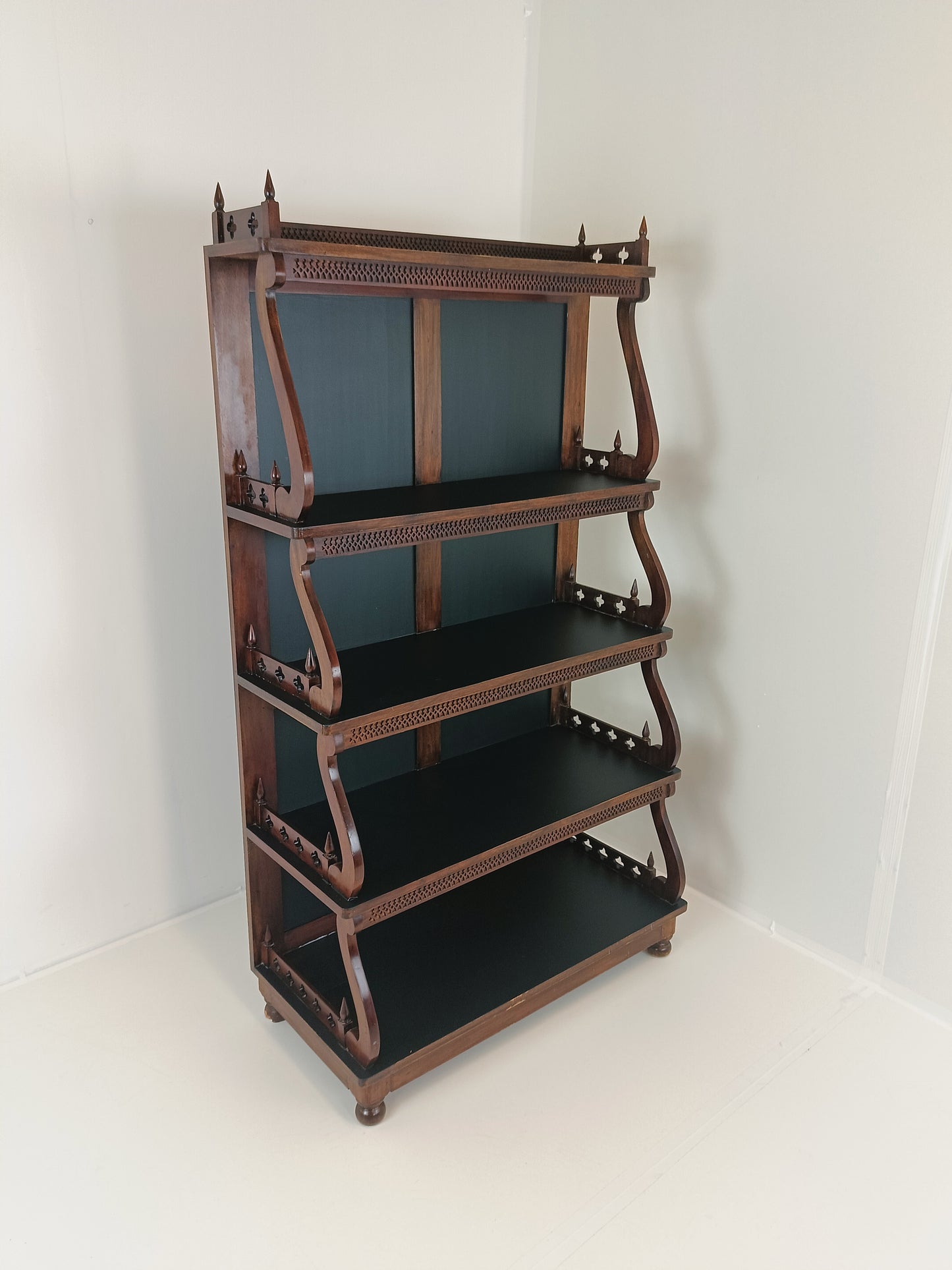 Stunning Mahogany Bookcase