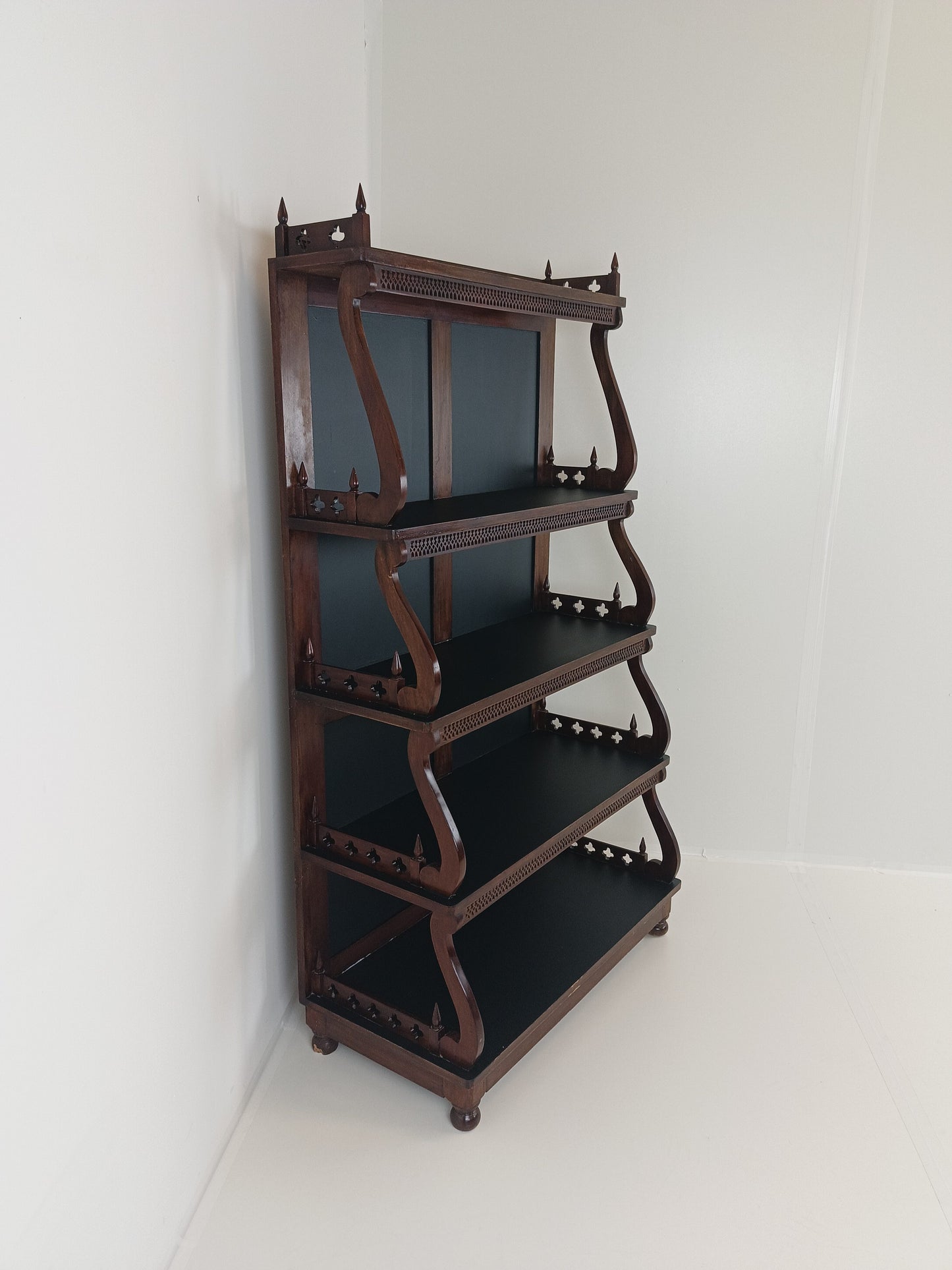 Stunning Mahogany Bookcase
