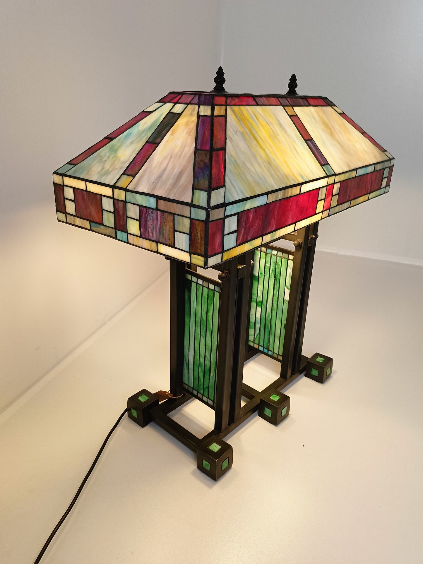 Art Deco Tiffany Glass Bronze Table Lamp
