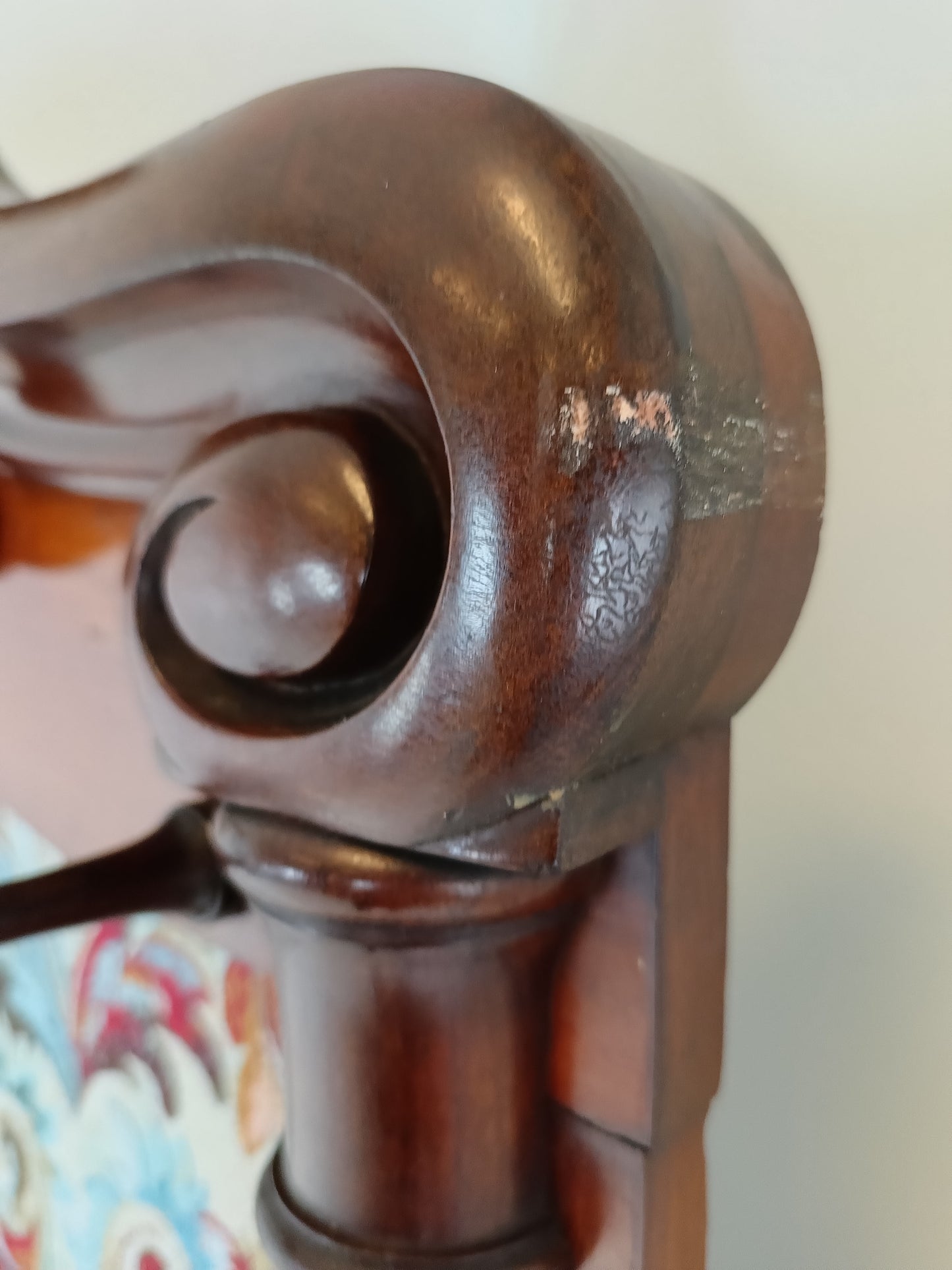 Classic Coat Rack With Notorius Upholstery