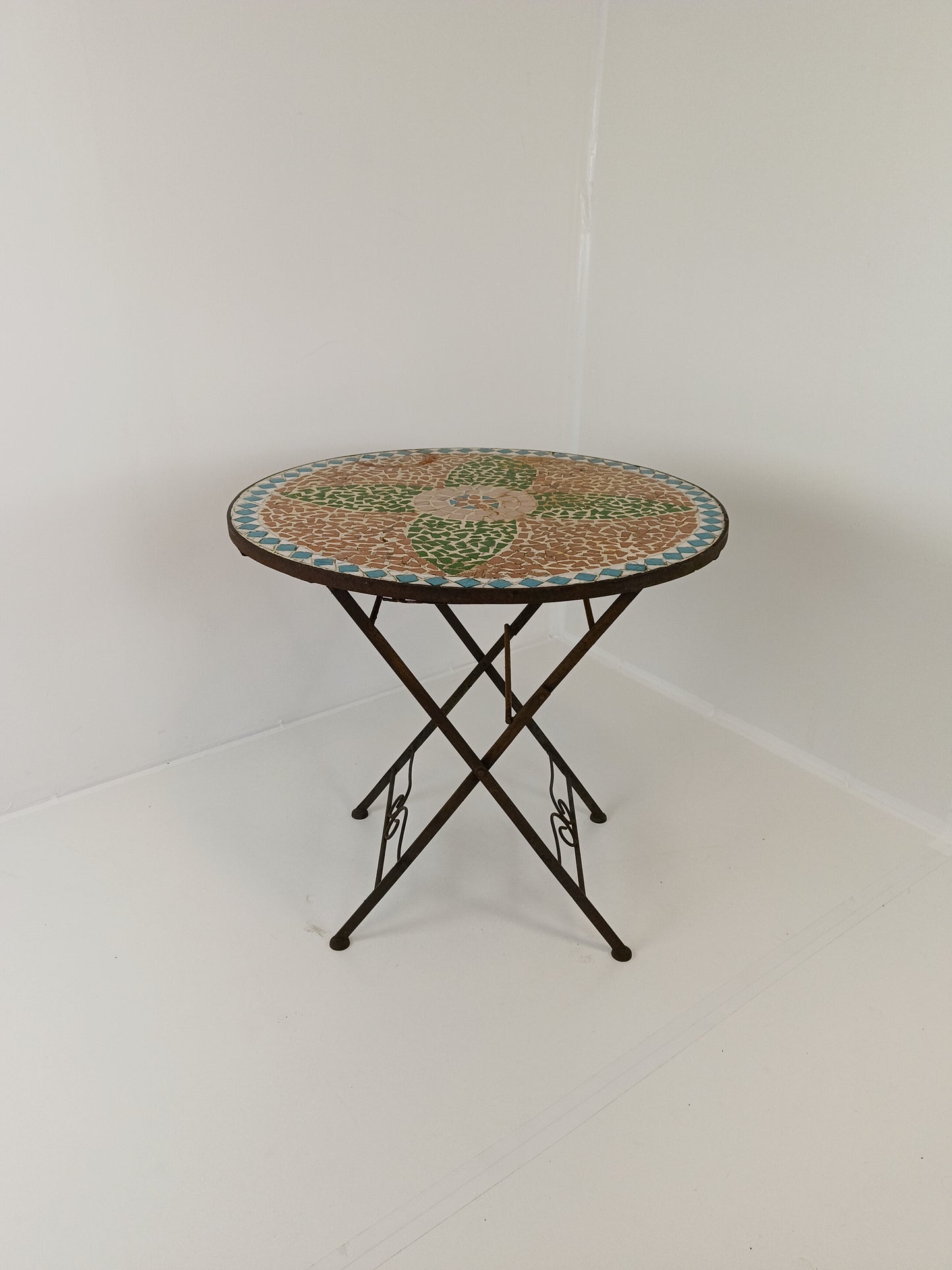 Mozaiek Vintage Garden Table