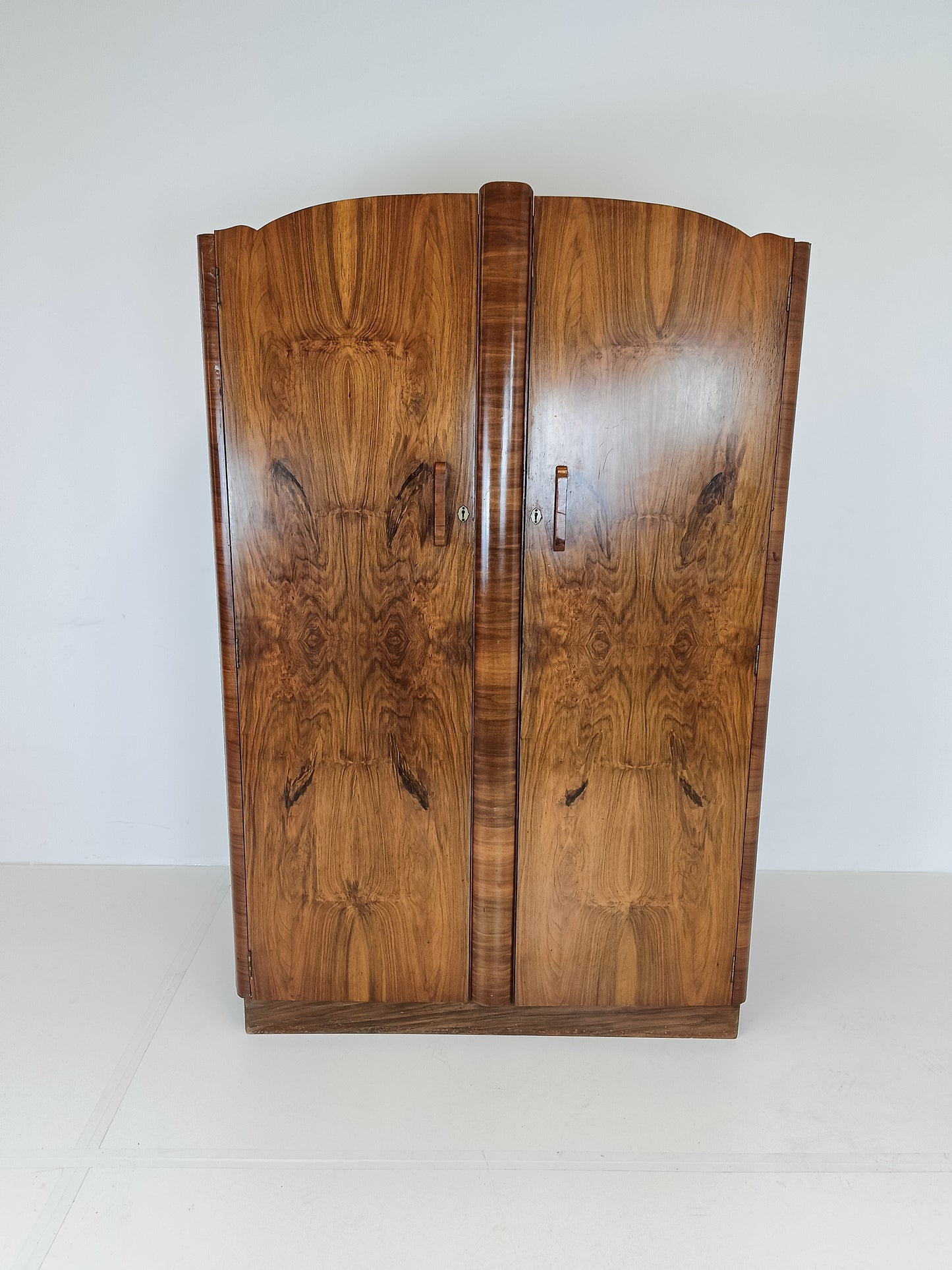 Beautiful English Art Deco Burrnut Wardrobe