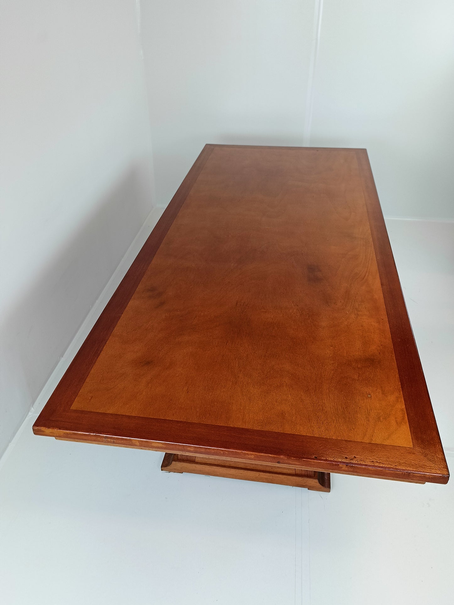 Outstandig Vintage Monastery Table