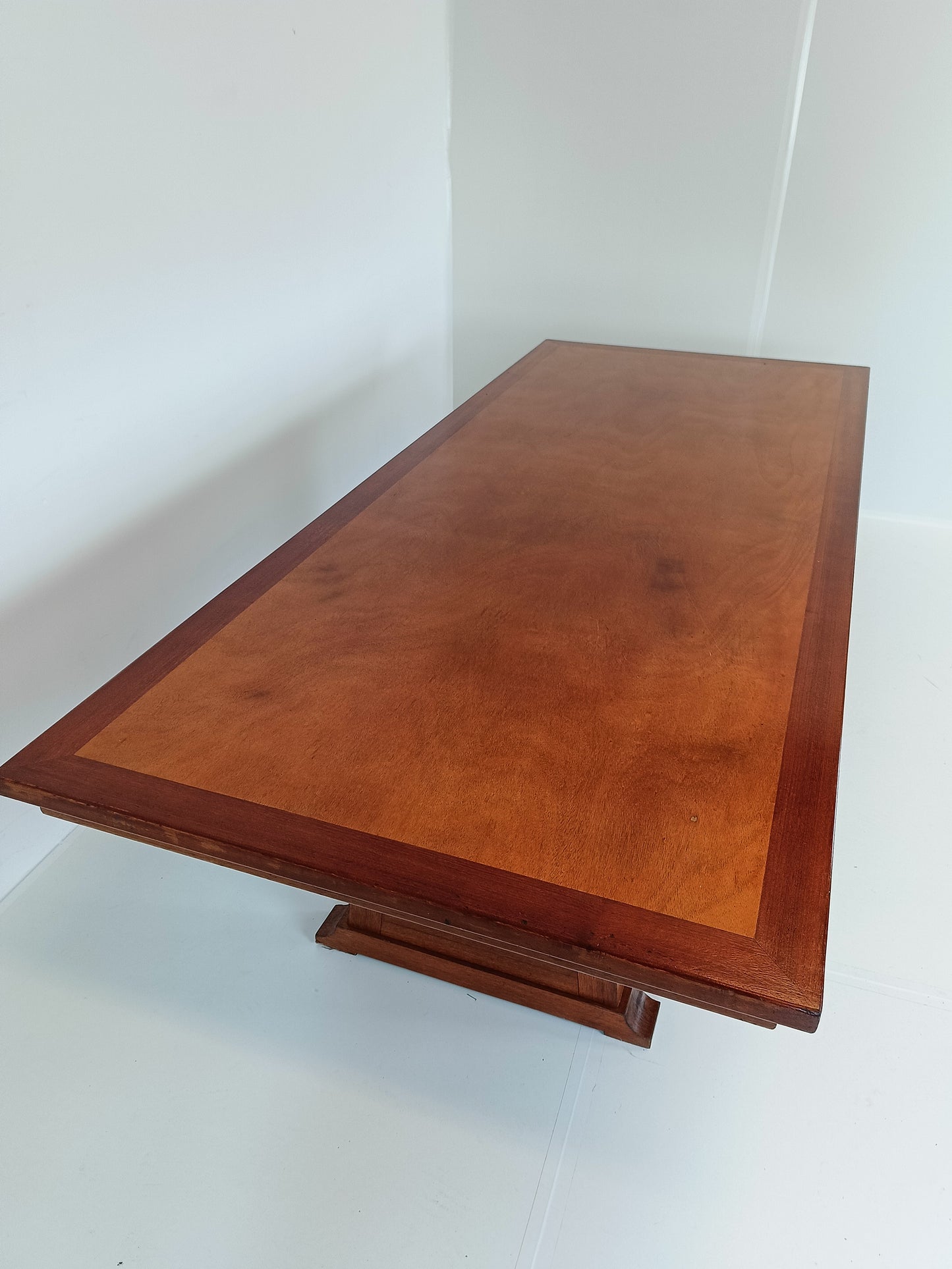 Outstandig Vintage Monastery Table