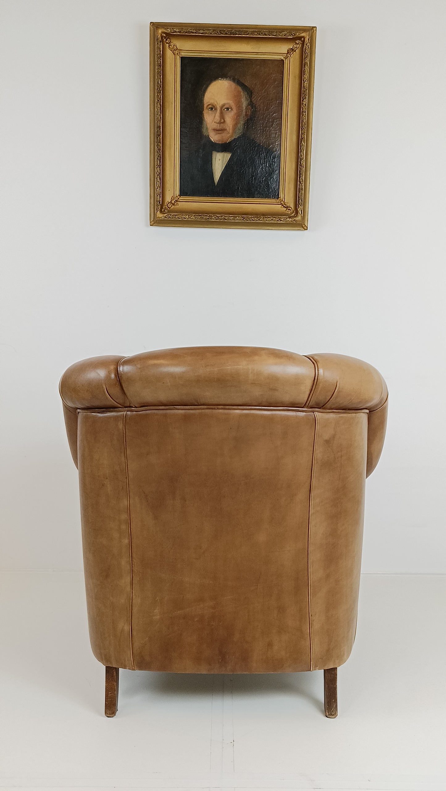 Bovine Leather Arm Chair