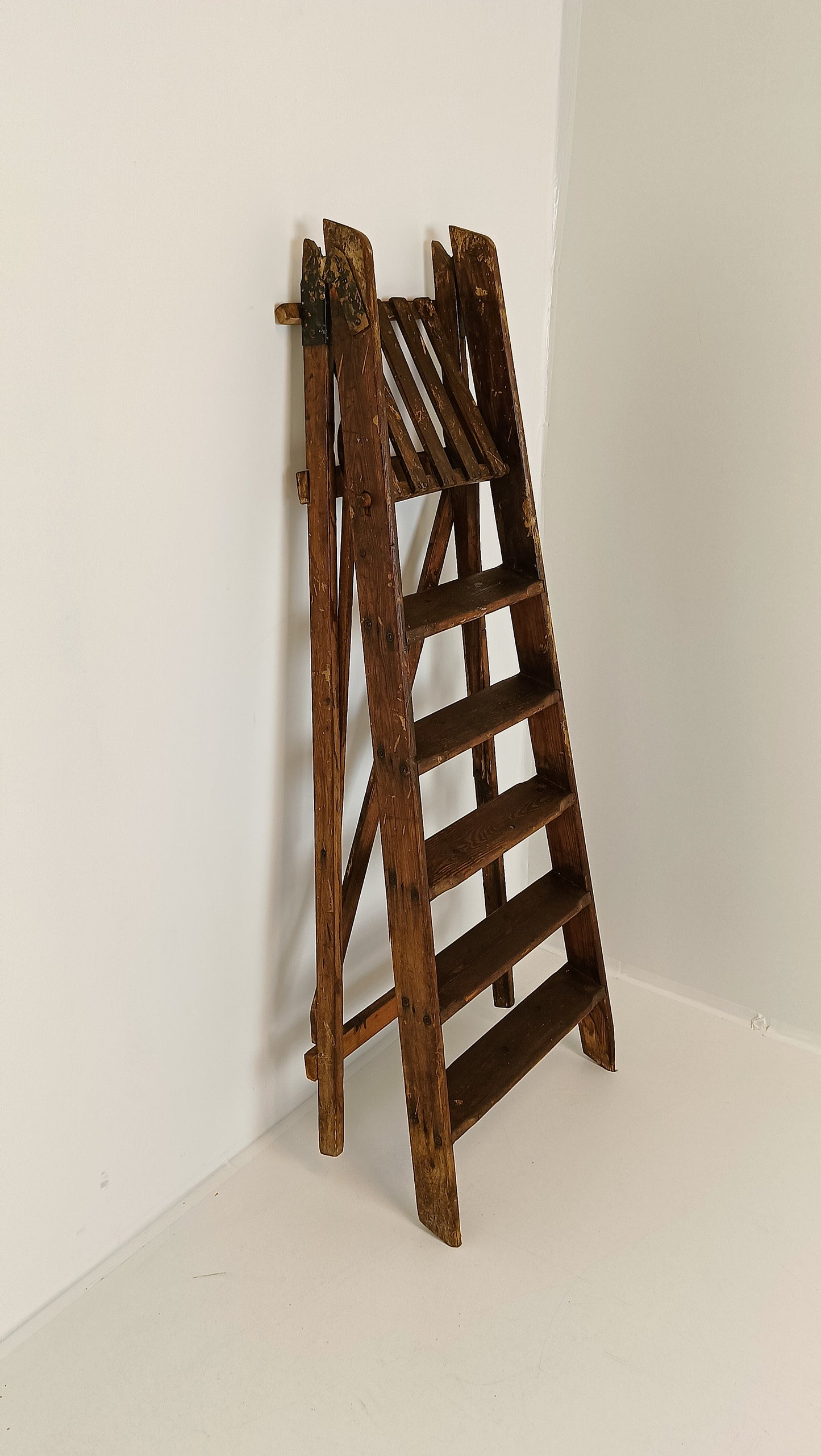Library Vintage Staircase