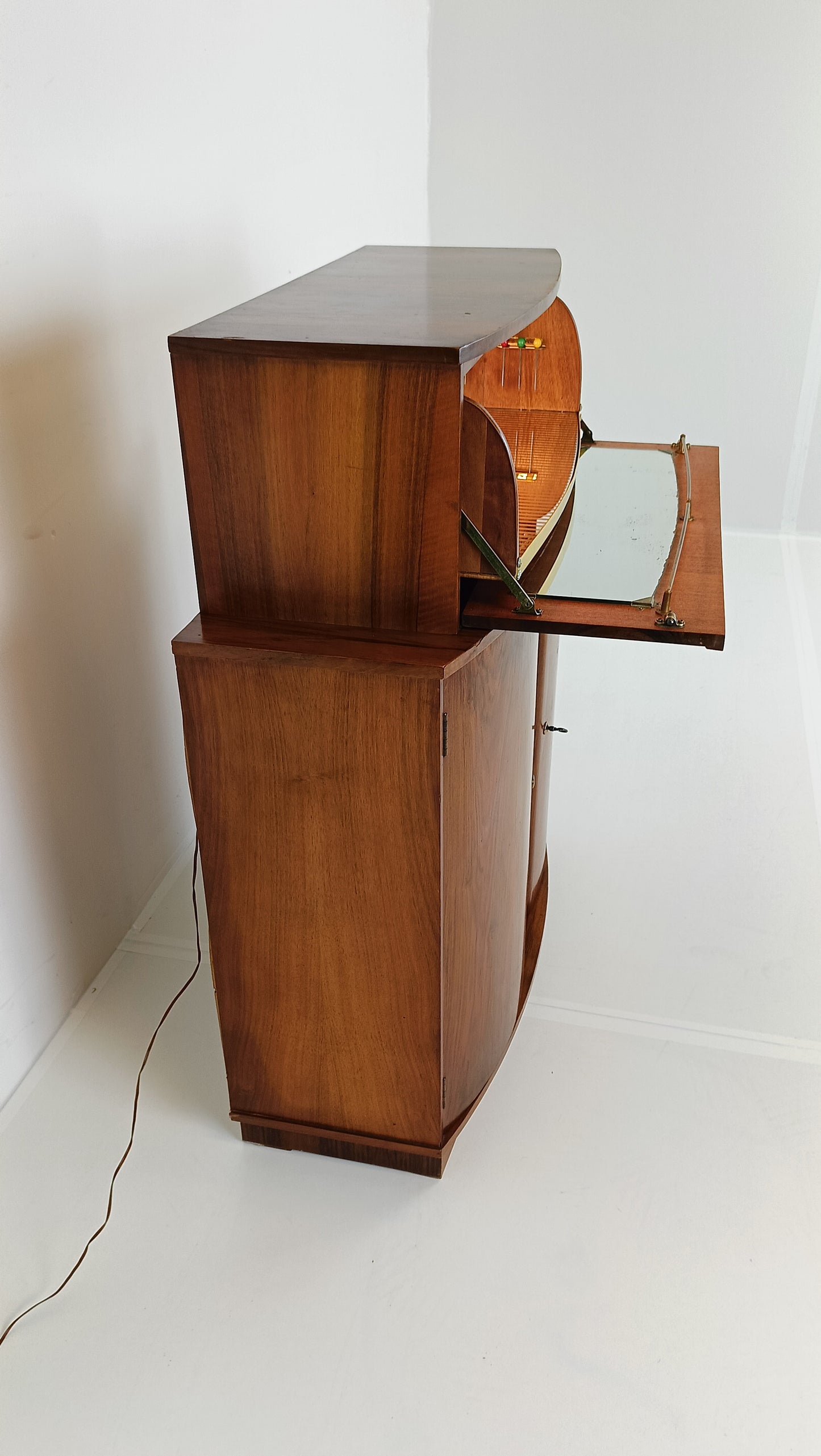Vintage Cocktail Bar "Surline" George Serlin And Sons
