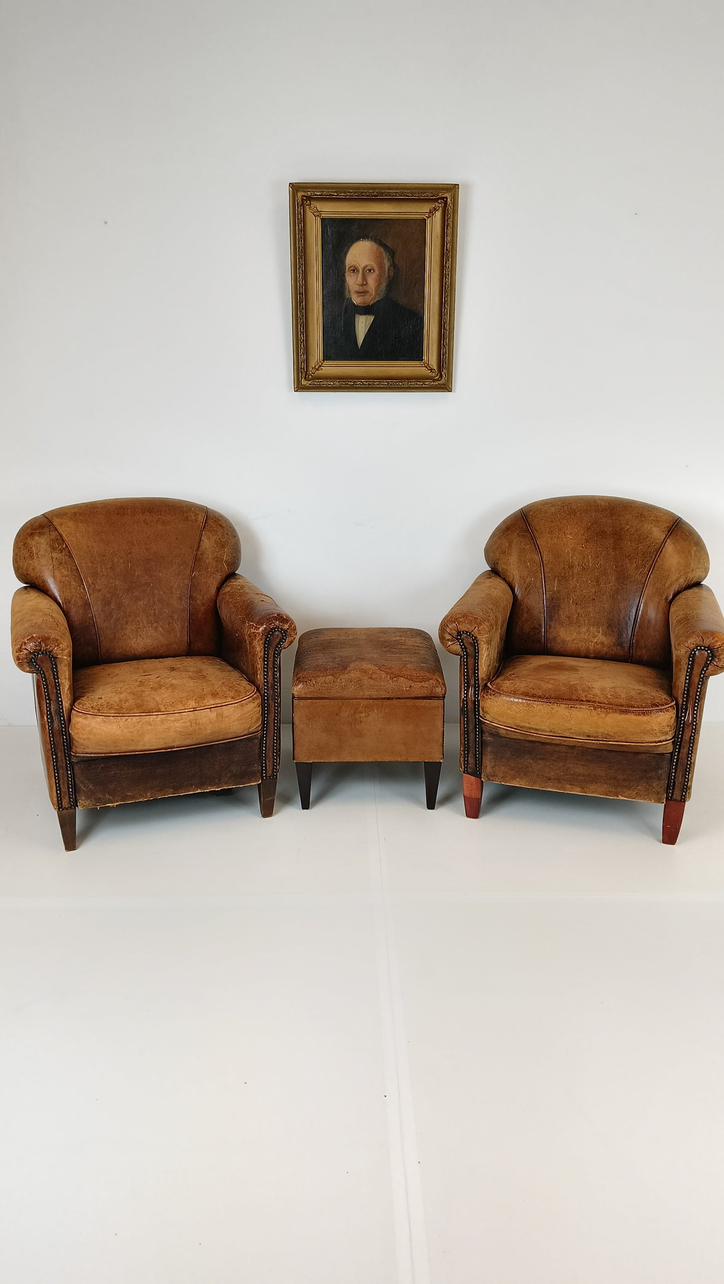 Amazing Patinated Sheep Leather Set of Chairs With Poof
