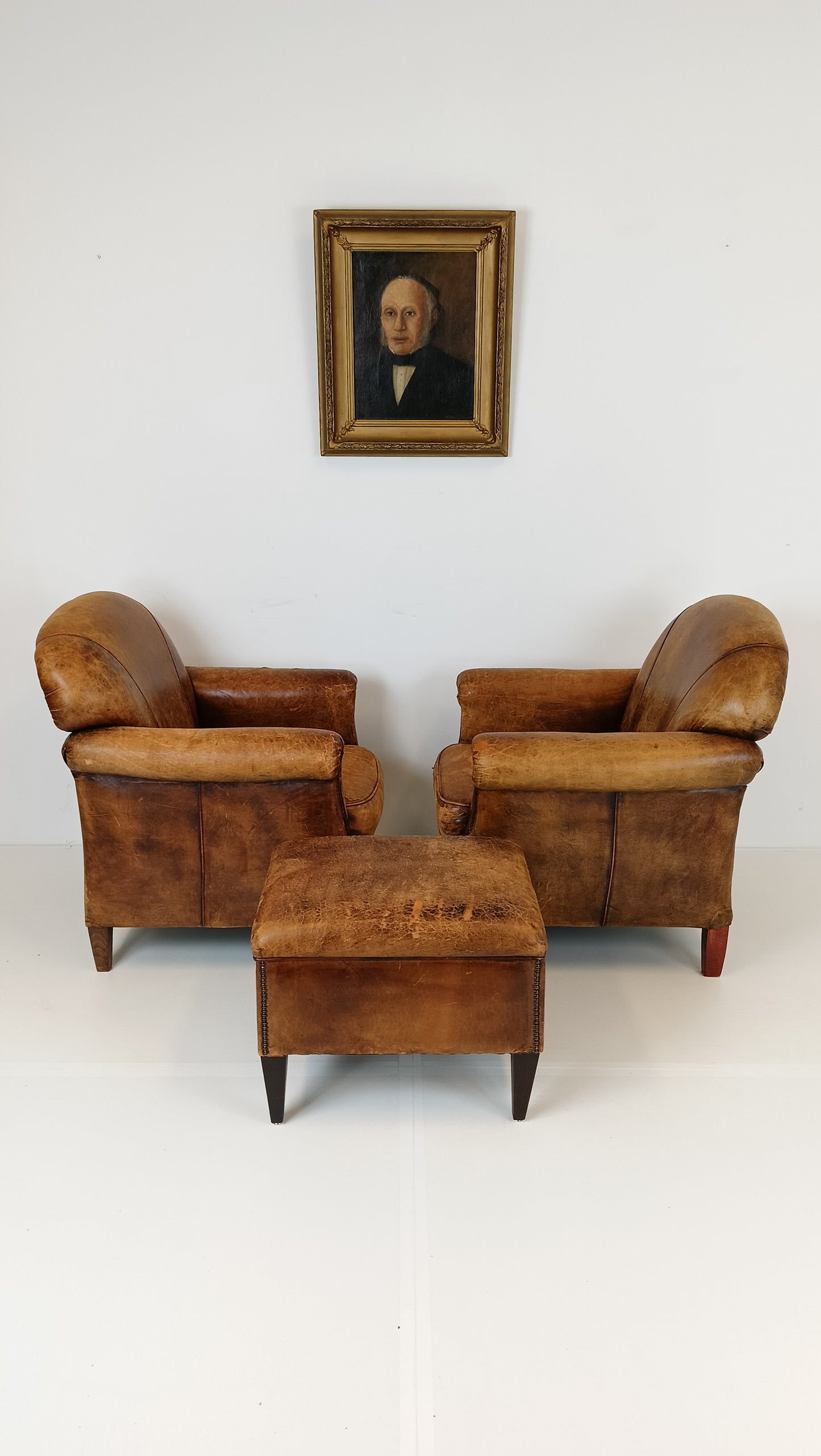 Amazing Patinated Sheep Leather Set of Chairs With Poof