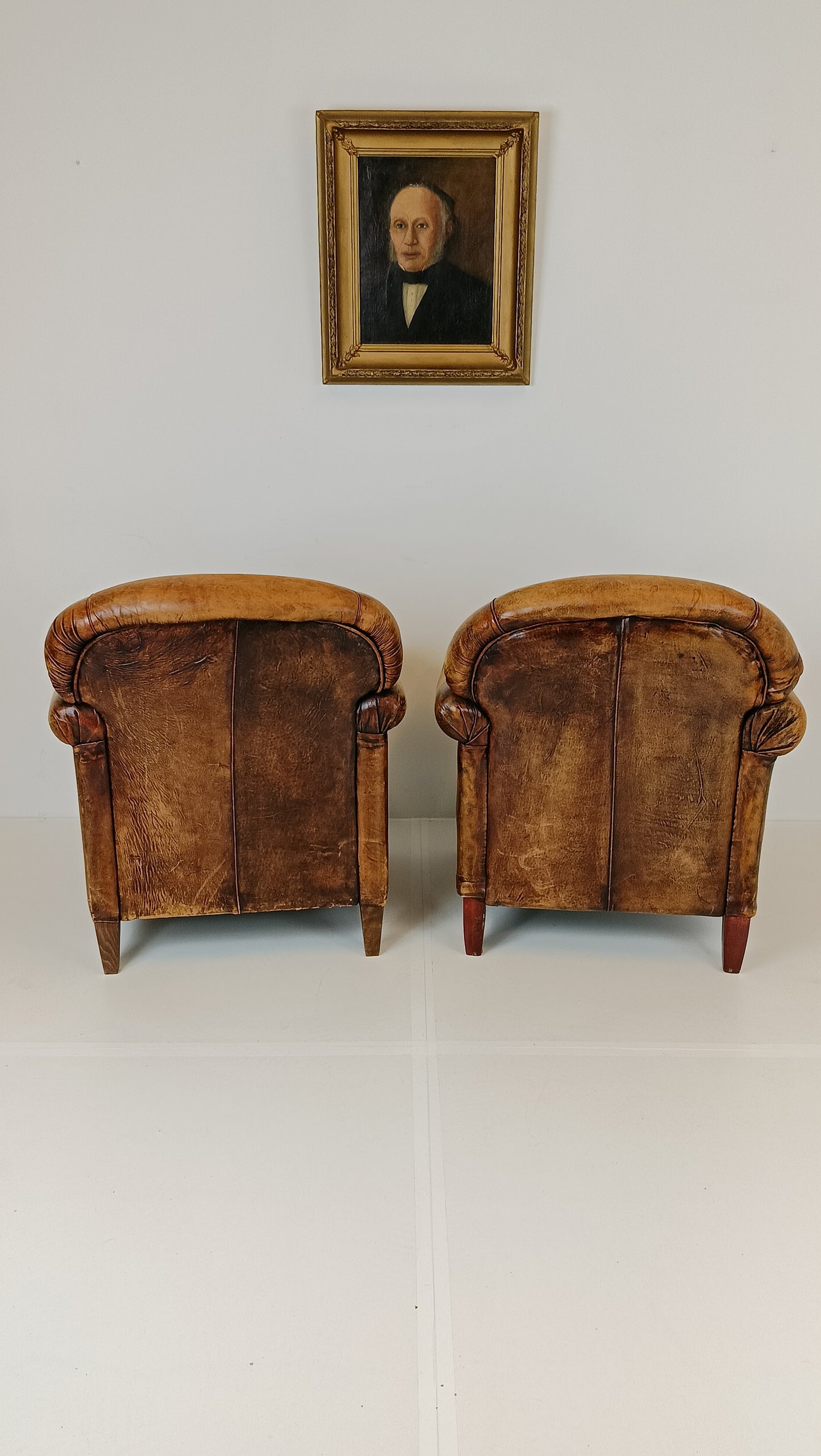 Amazing Patinated Sheep Leather Set of Chairs With Poof