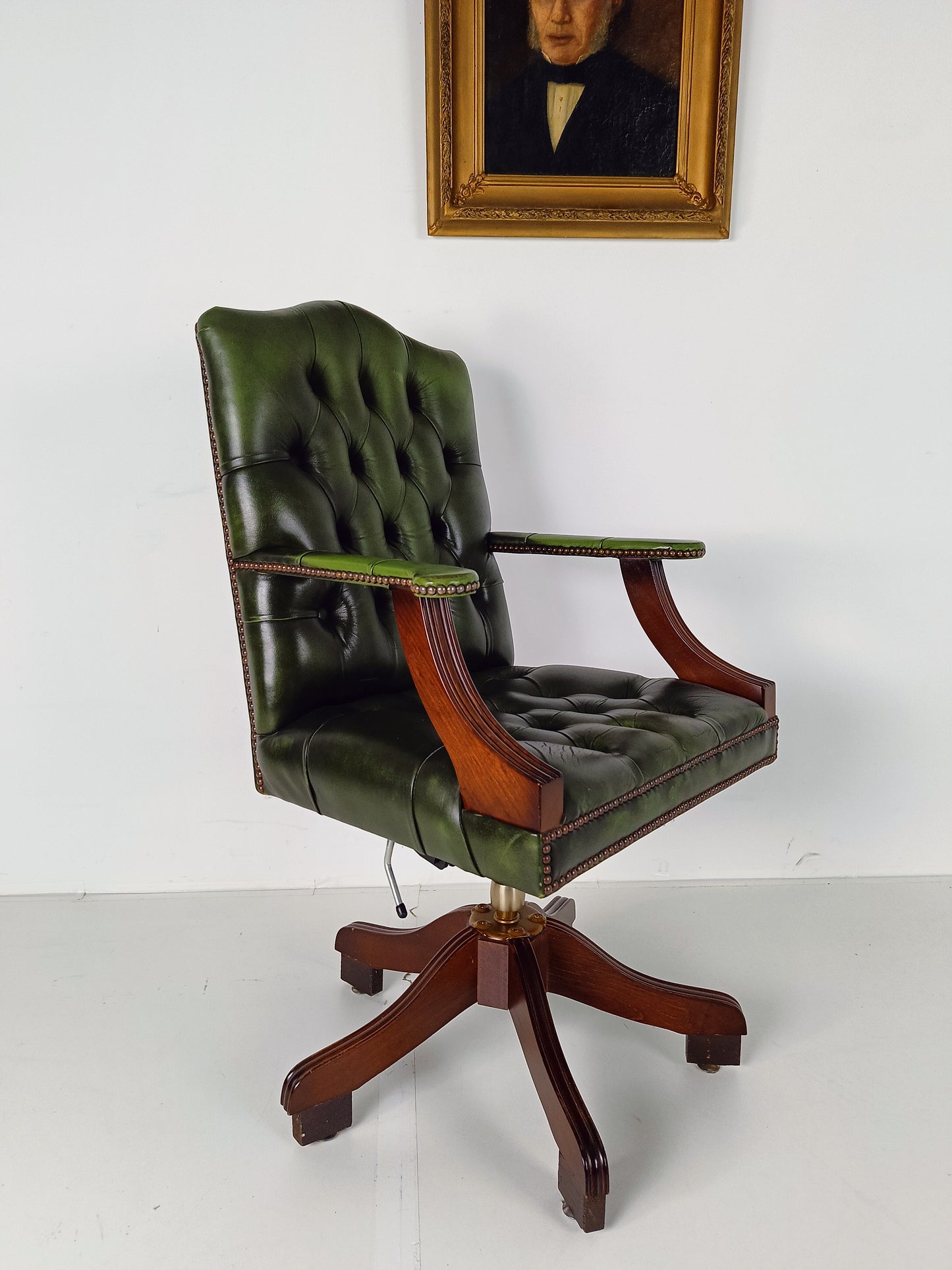 Chesterfield Desk Chair Deep Green