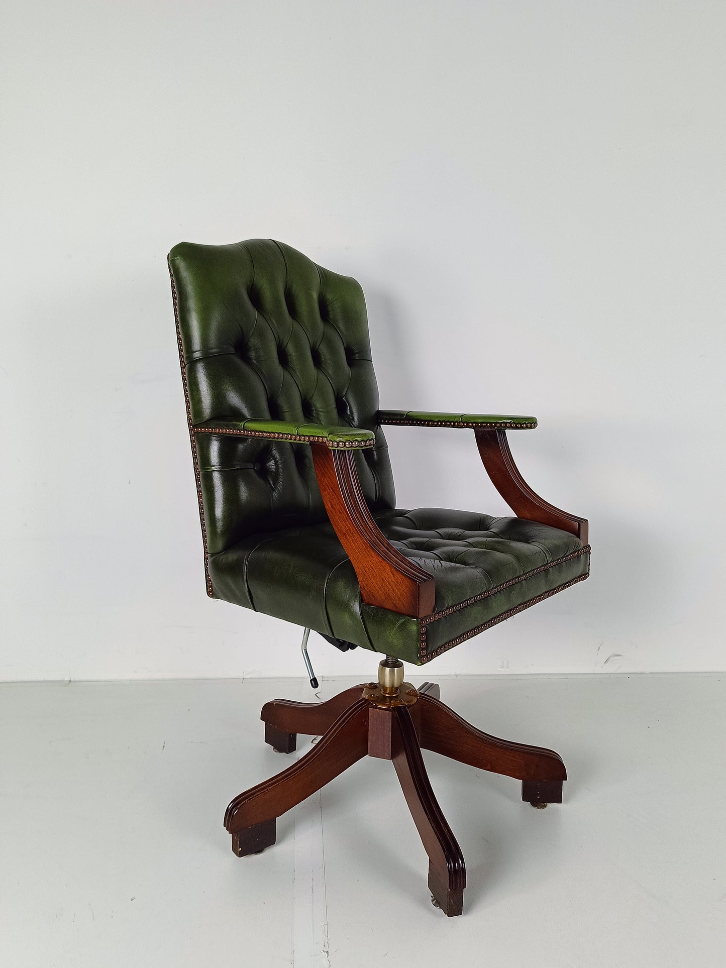 Chesterfield Desk Chair Deep Green