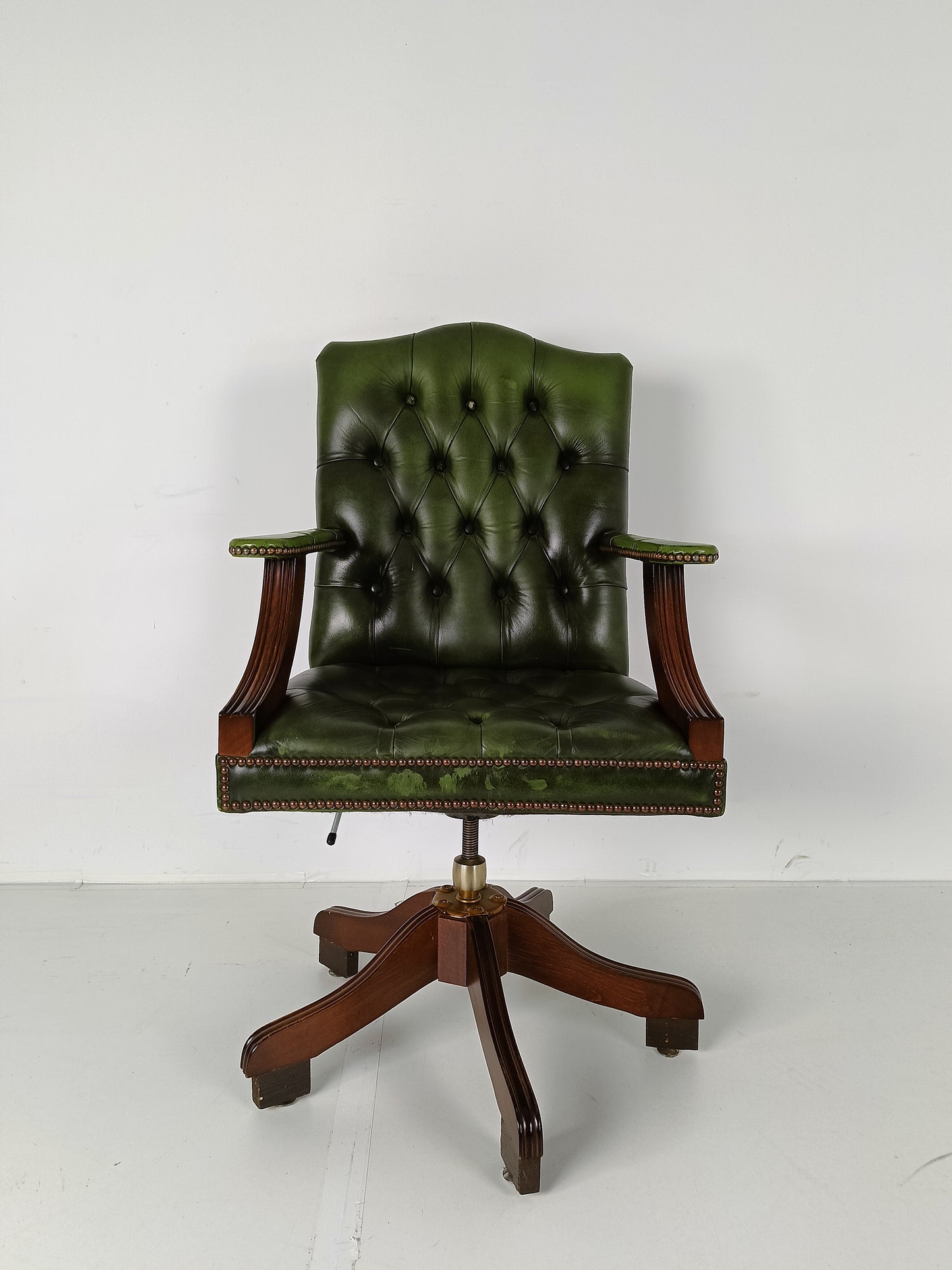 Chesterfield Desk Chair Deep Green