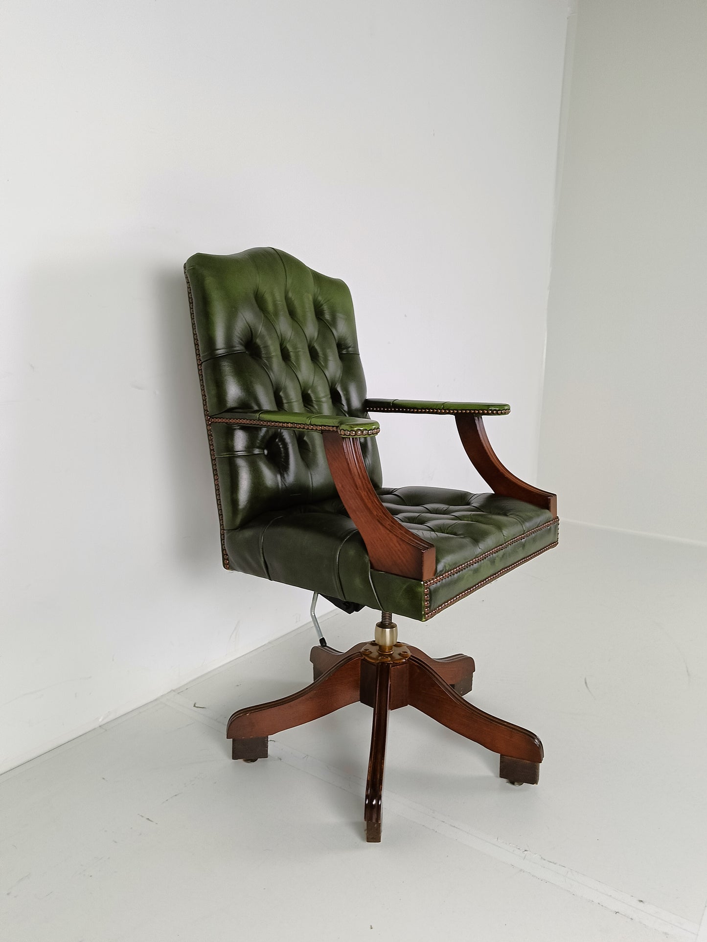 Chesterfield Desk Chair Deep Green