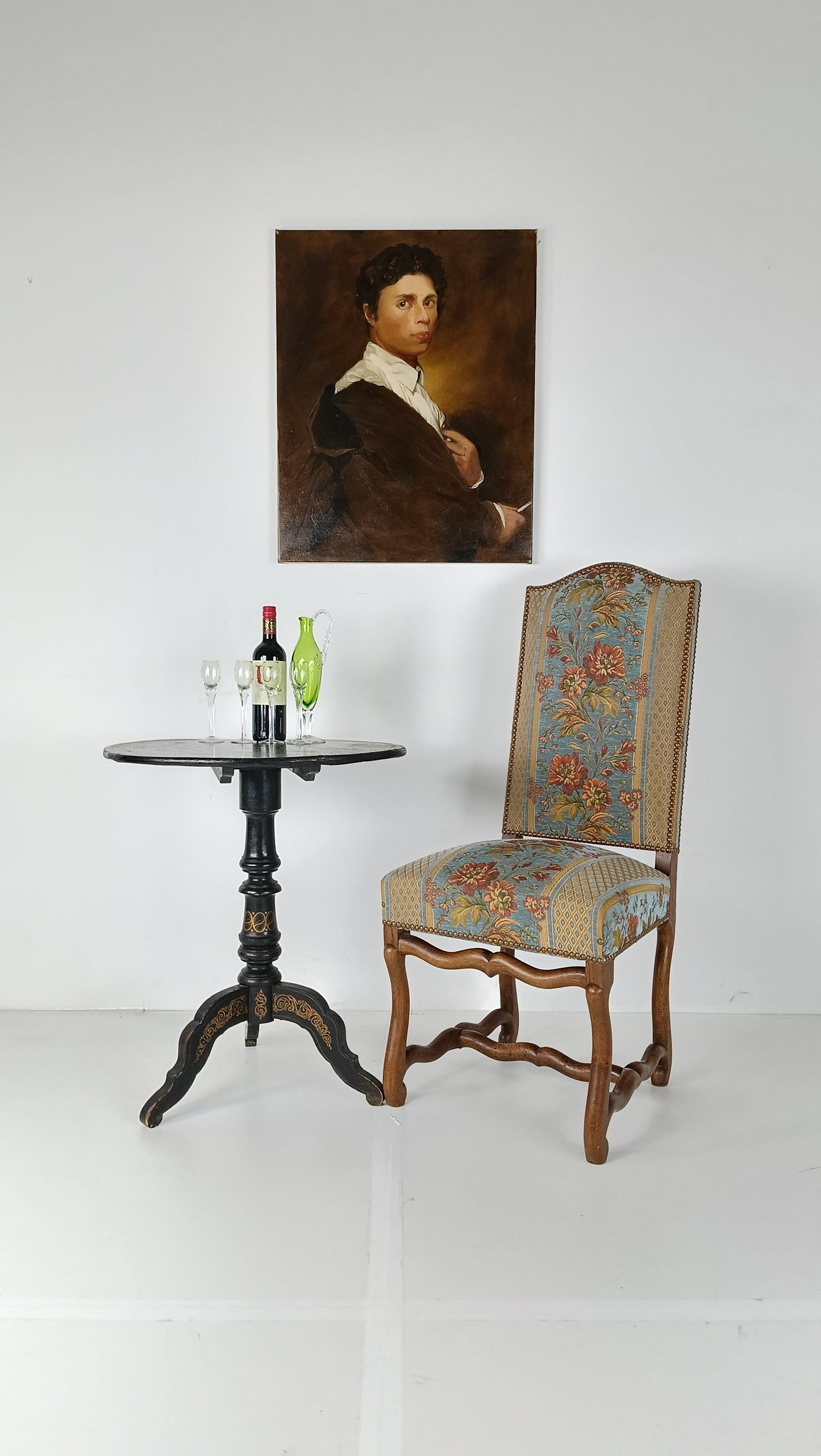 Astonishing Napoleon III Tip Top Table