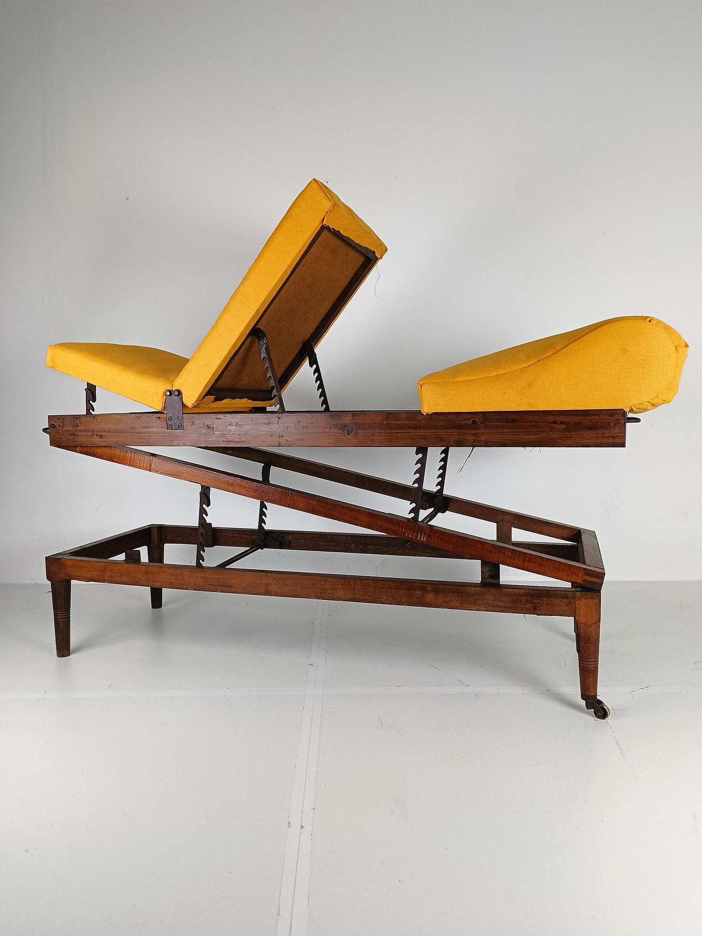 Antique English Militairy Hospital Bed