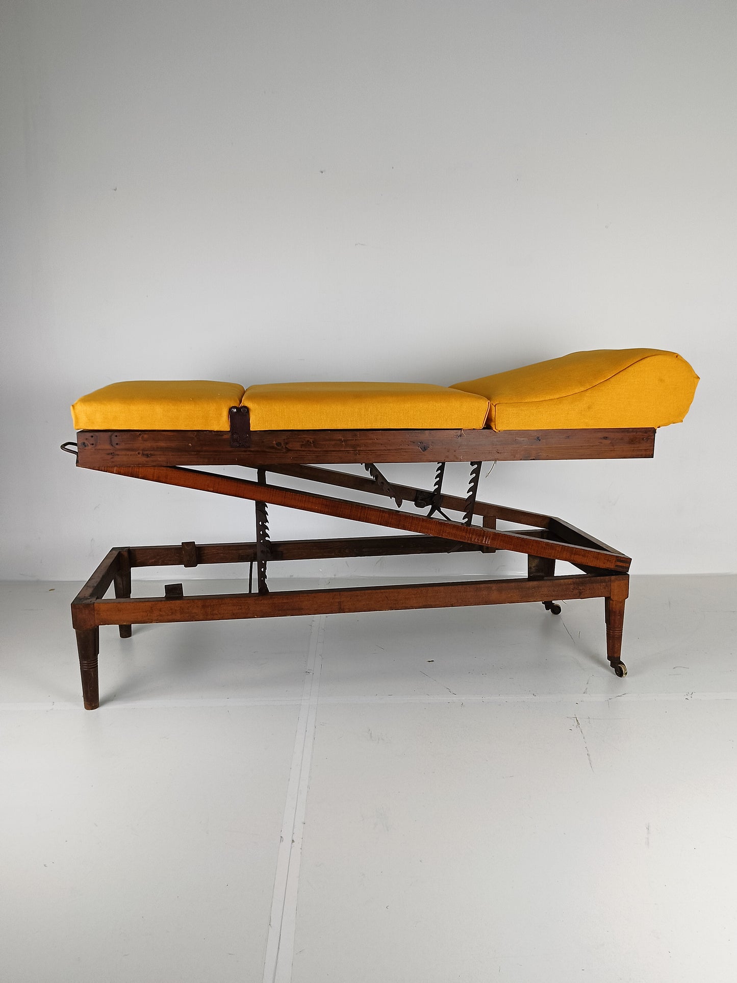 Antique English Militairy Hospital Bed