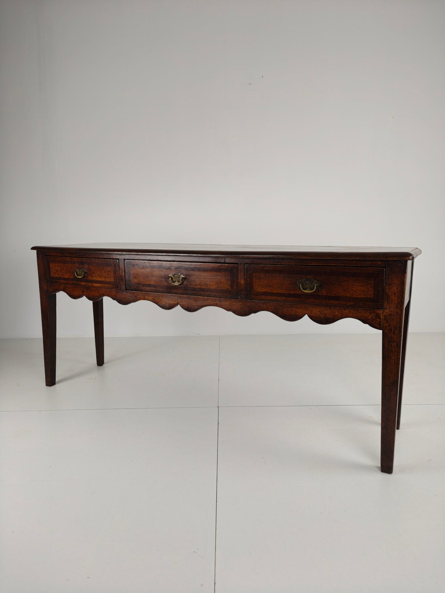 Elegant 19th Century English Oak Sideboard / Dresser