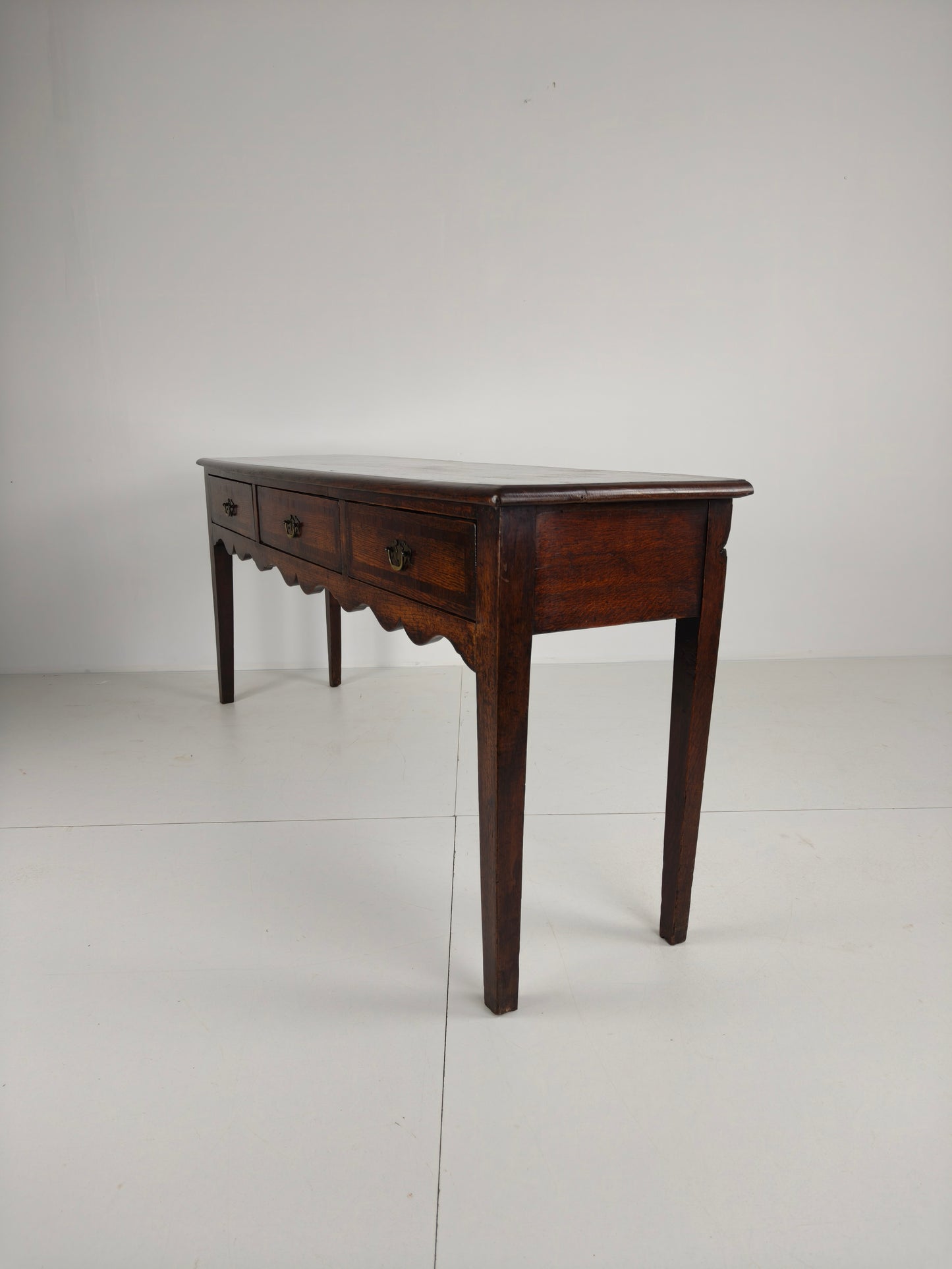 Elegant 19th Century English Oak Sideboard / Dresser