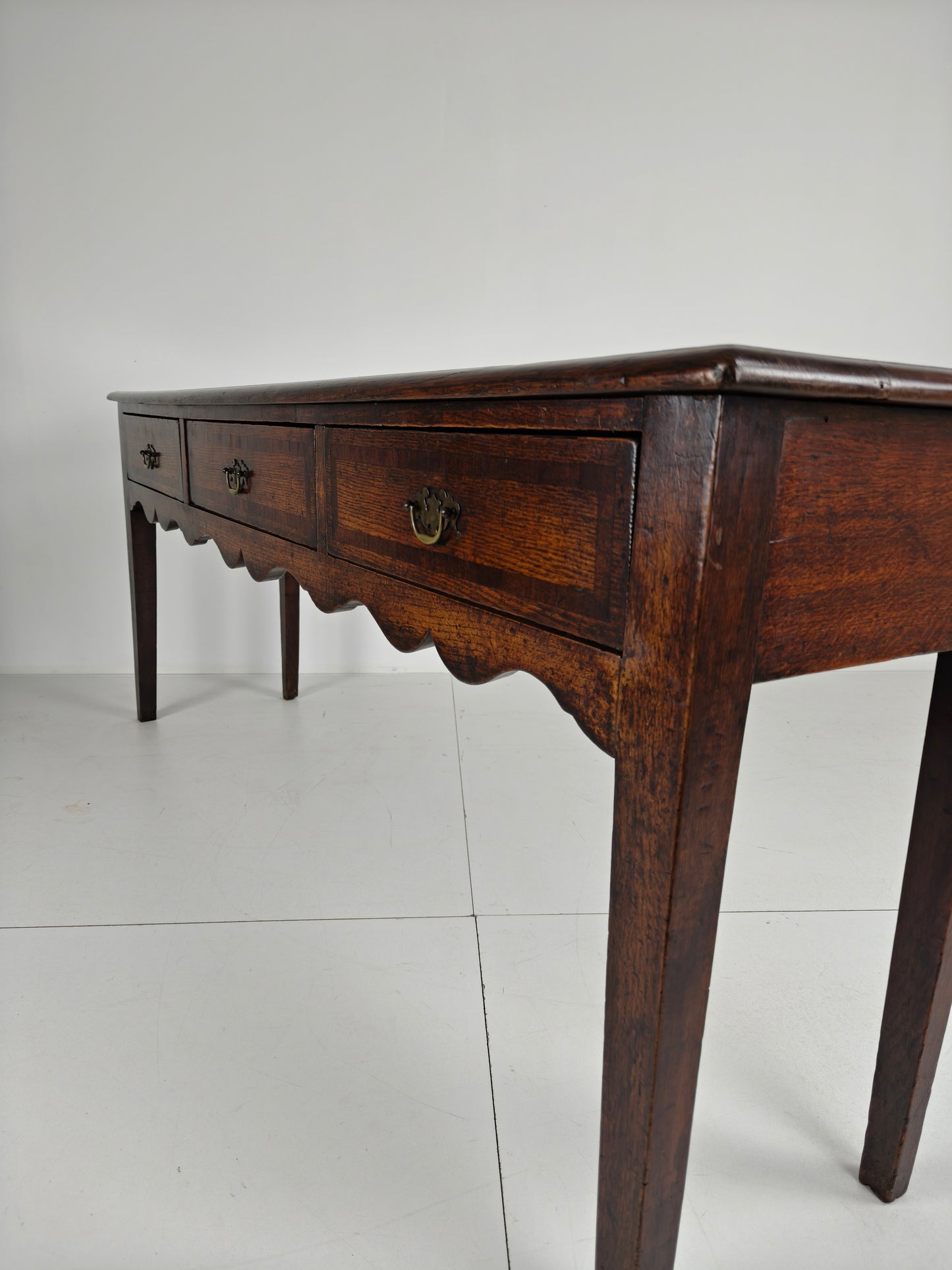 Elegant 19th Century English Oak Sideboard / Dresser