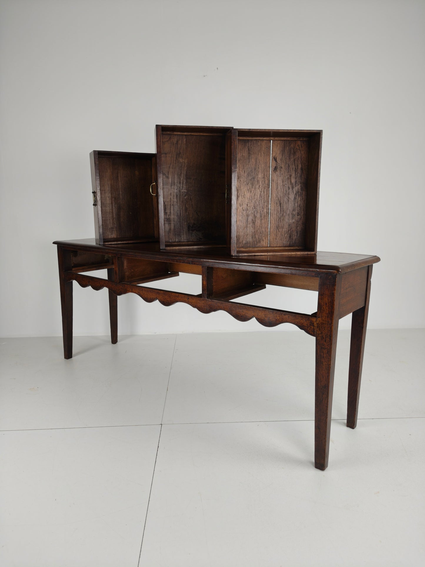 Elegant 19th Century English Oak Sideboard / Dresser