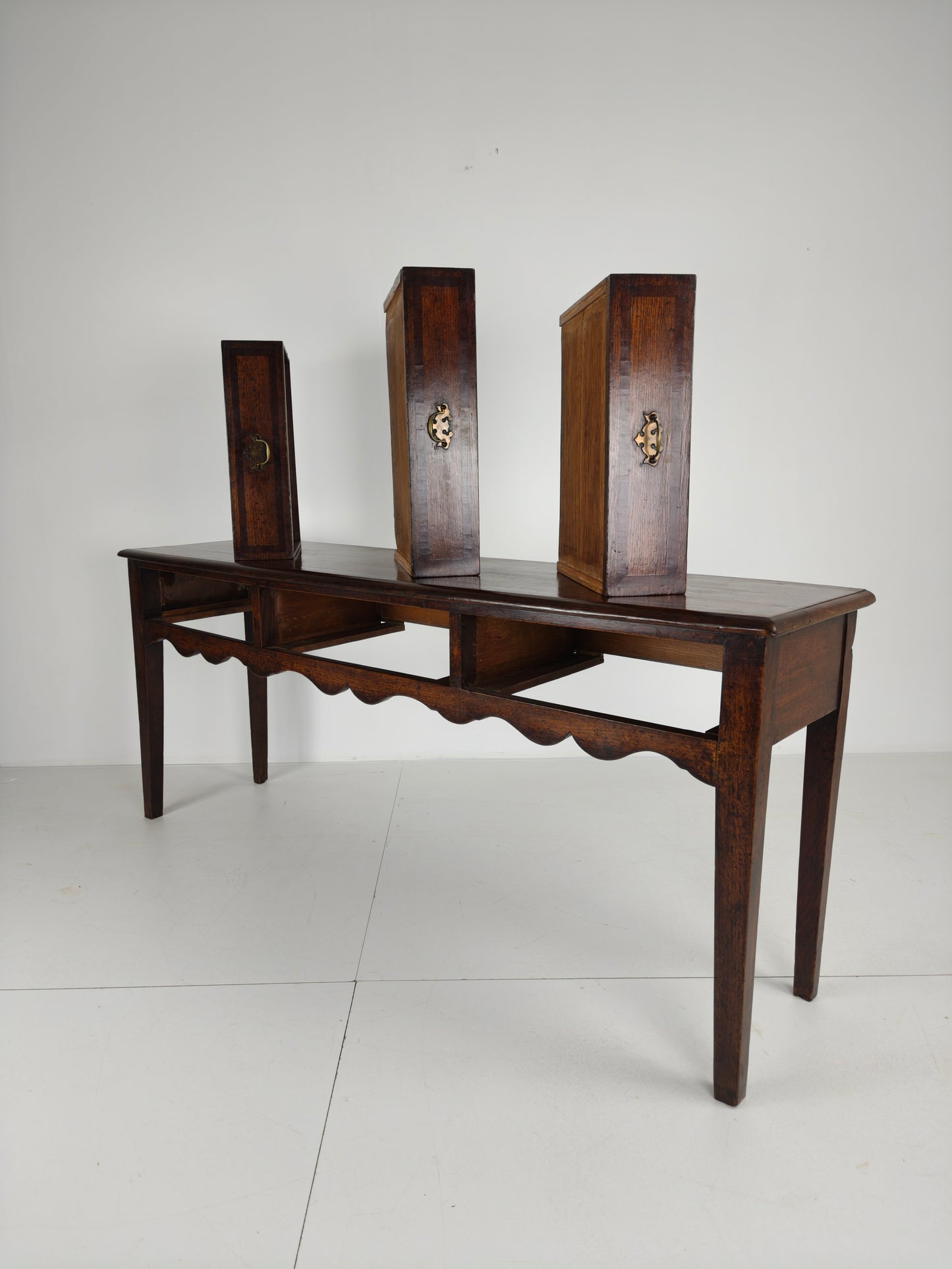 Elegant 19th Century English Oak Sideboard / Dresser