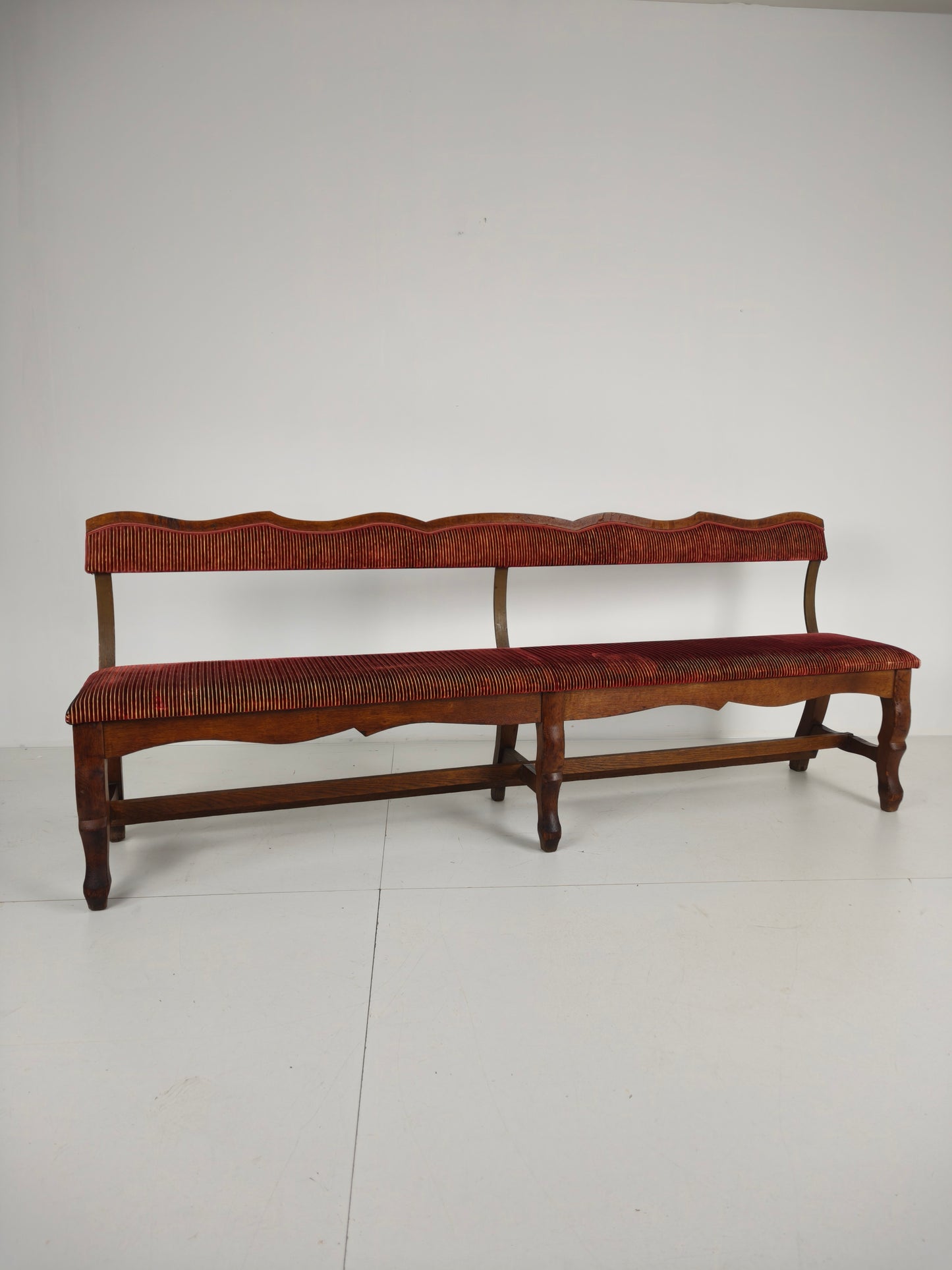 Unique Early 20th Century Oak Hall / Dining Bench