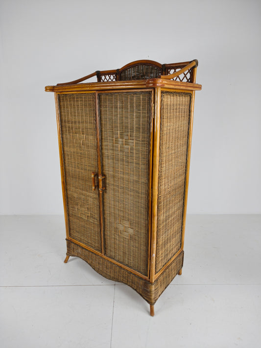 Vintage Wicker Wardrobe / Linen Cabinet – Rattan & Bamboo