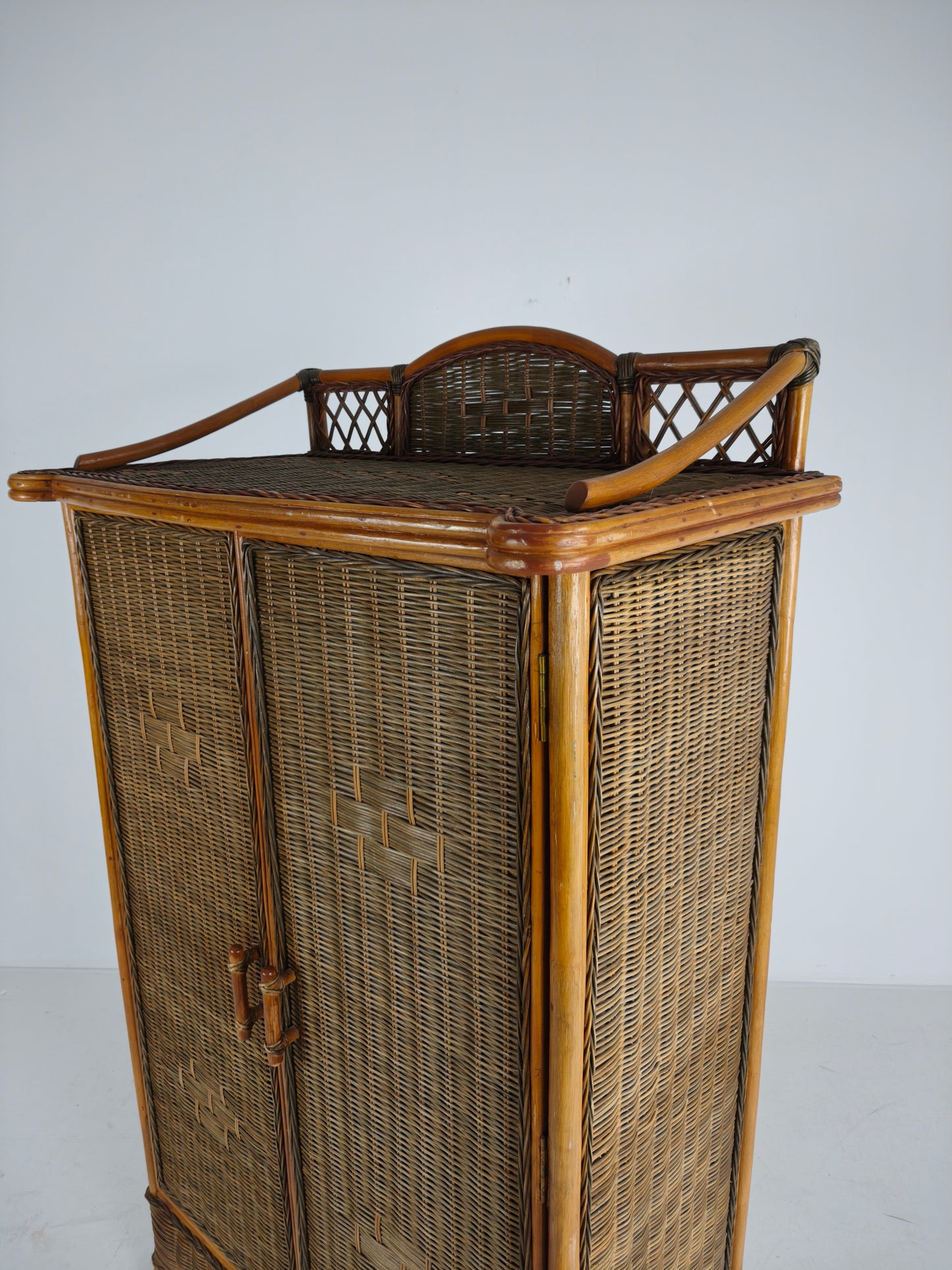 Vintage Wicker Wardrobe / Linen Cabinet – Rattan & Bamboo