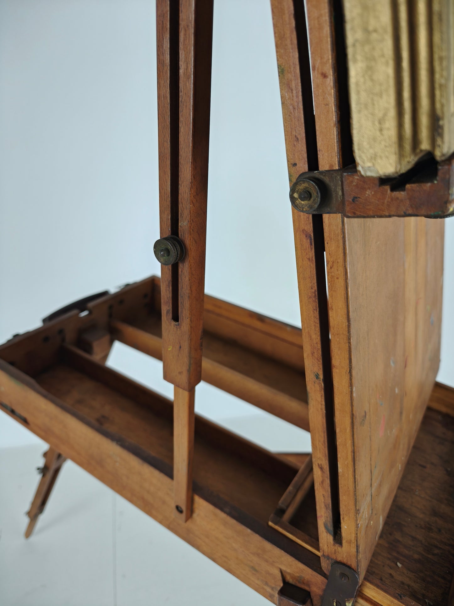 French Metamorphic Traveling Painter’s Box Easel – Grumbacher – BREV. S.G.D.G.
