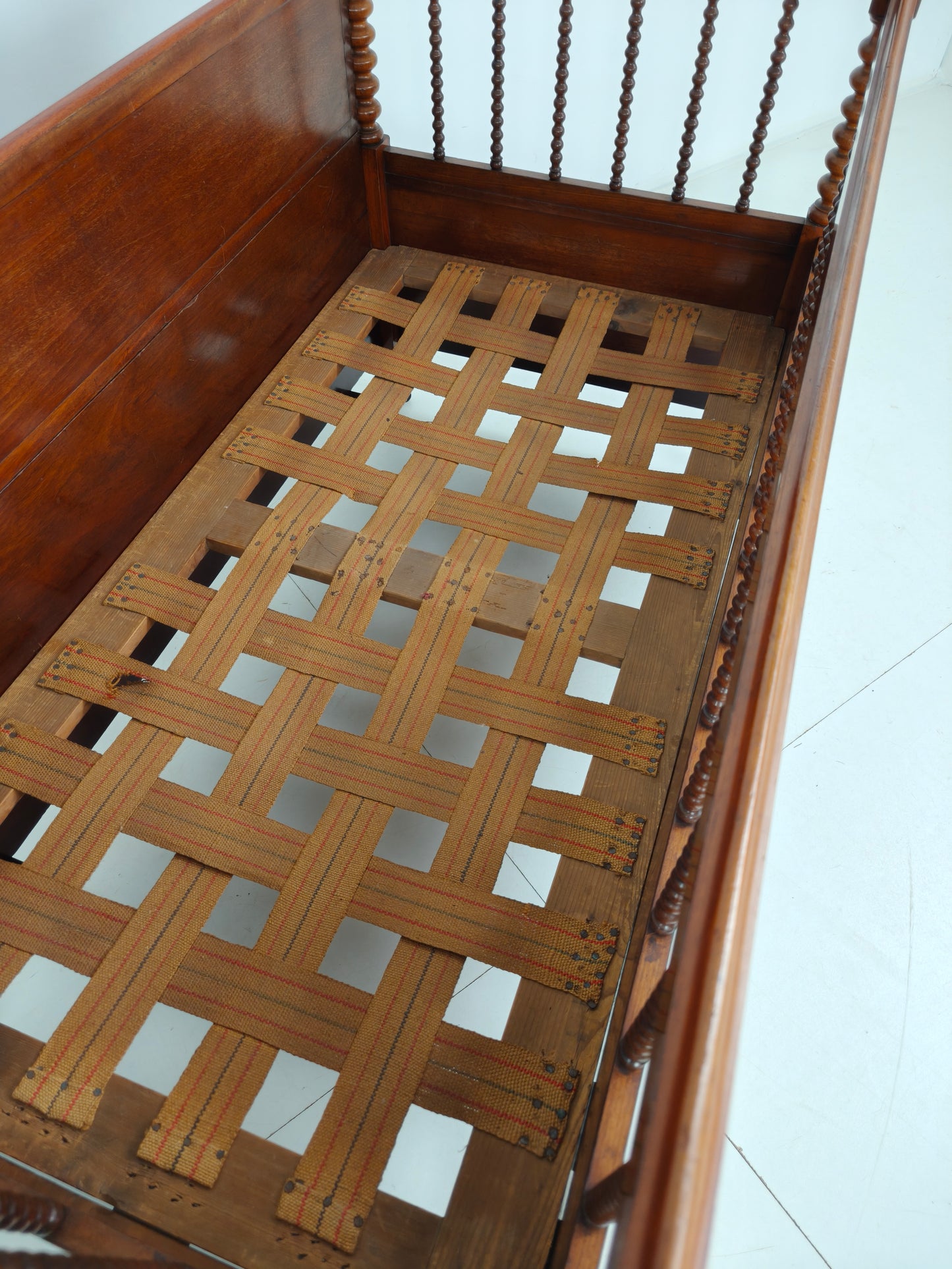Rare Biedermeier Mahogany Daybed / Child’s Bed – Circa 1820