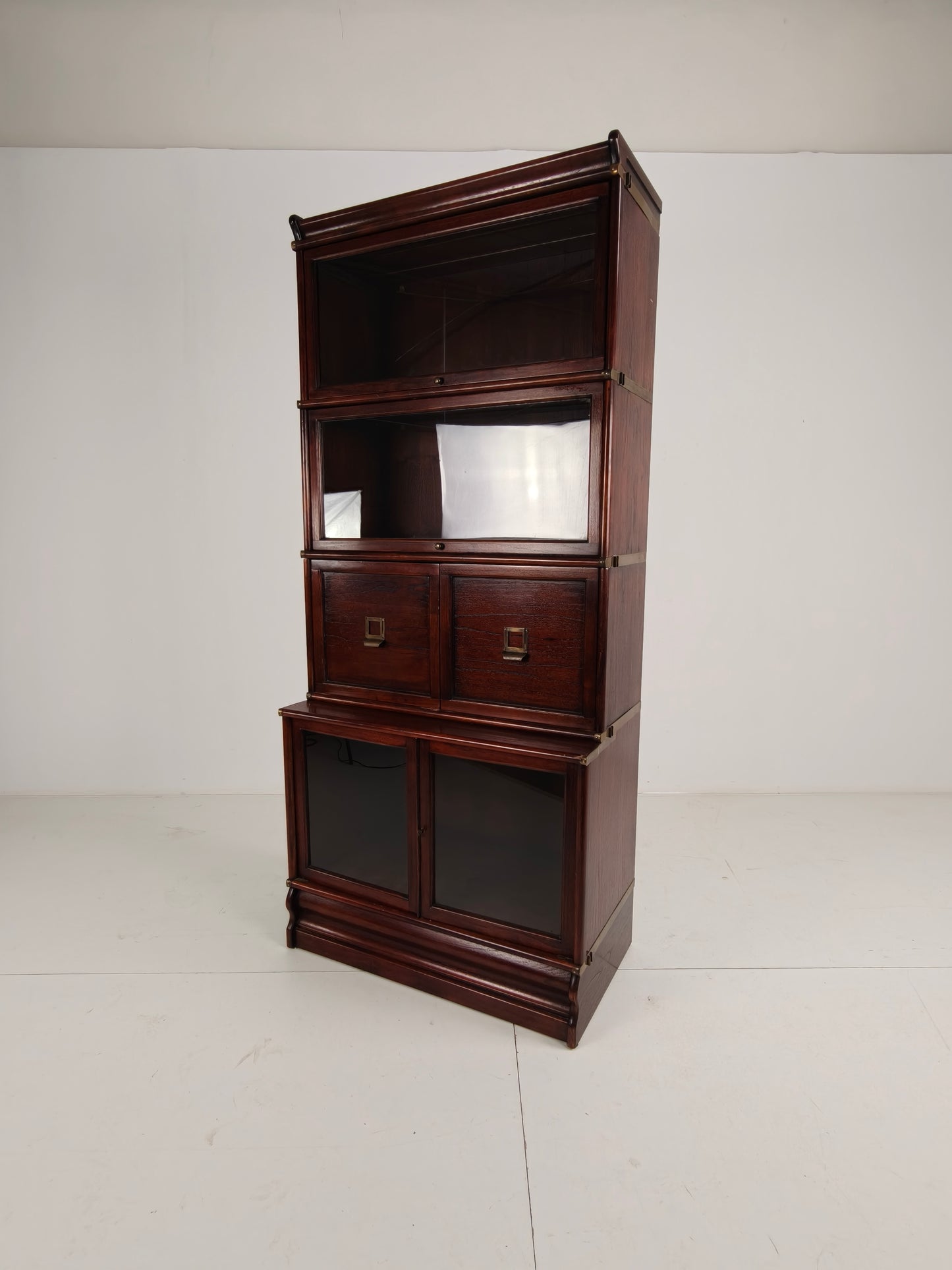 English Mahogany Bookcase – Globe Style – Modular – Late 20th Century