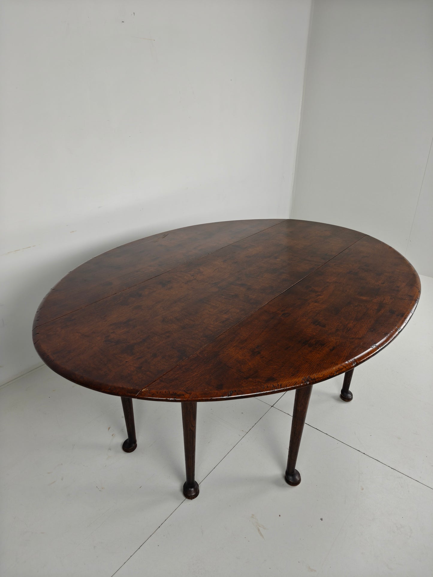 Antique English Drop-Leaf Dining Table – Victorian – 8 Legs – Oval Shape – Seats 8