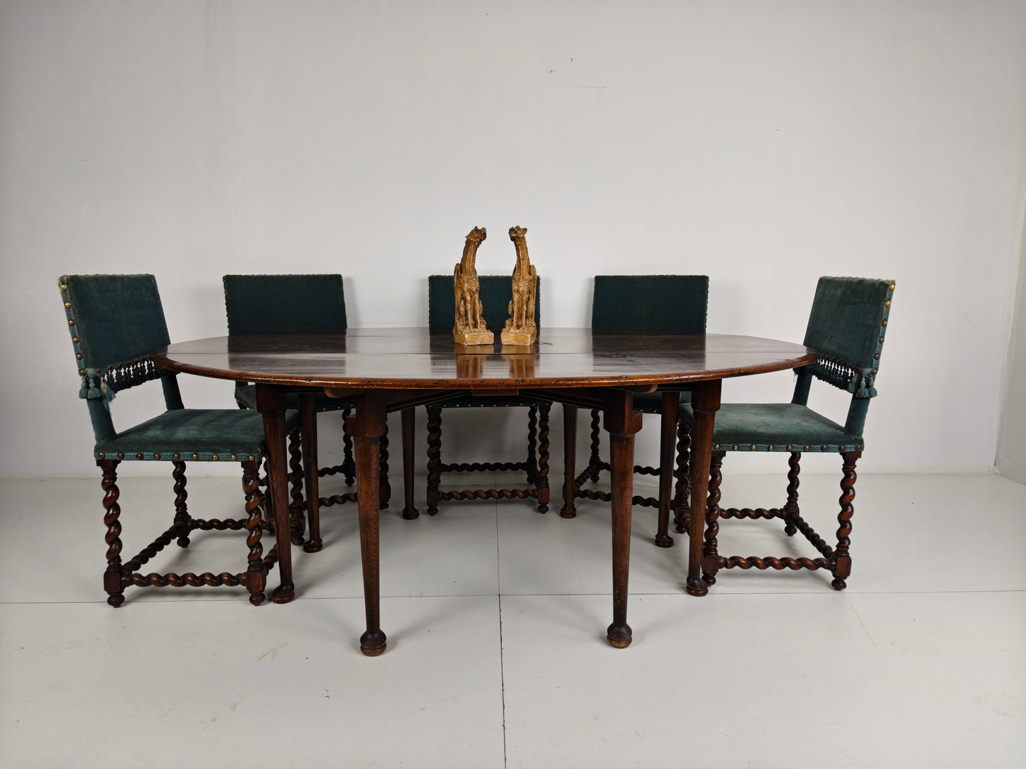 Antique English Drop-Leaf Dining Table – Victorian – 8 Legs – Oval Shape – Seats 8