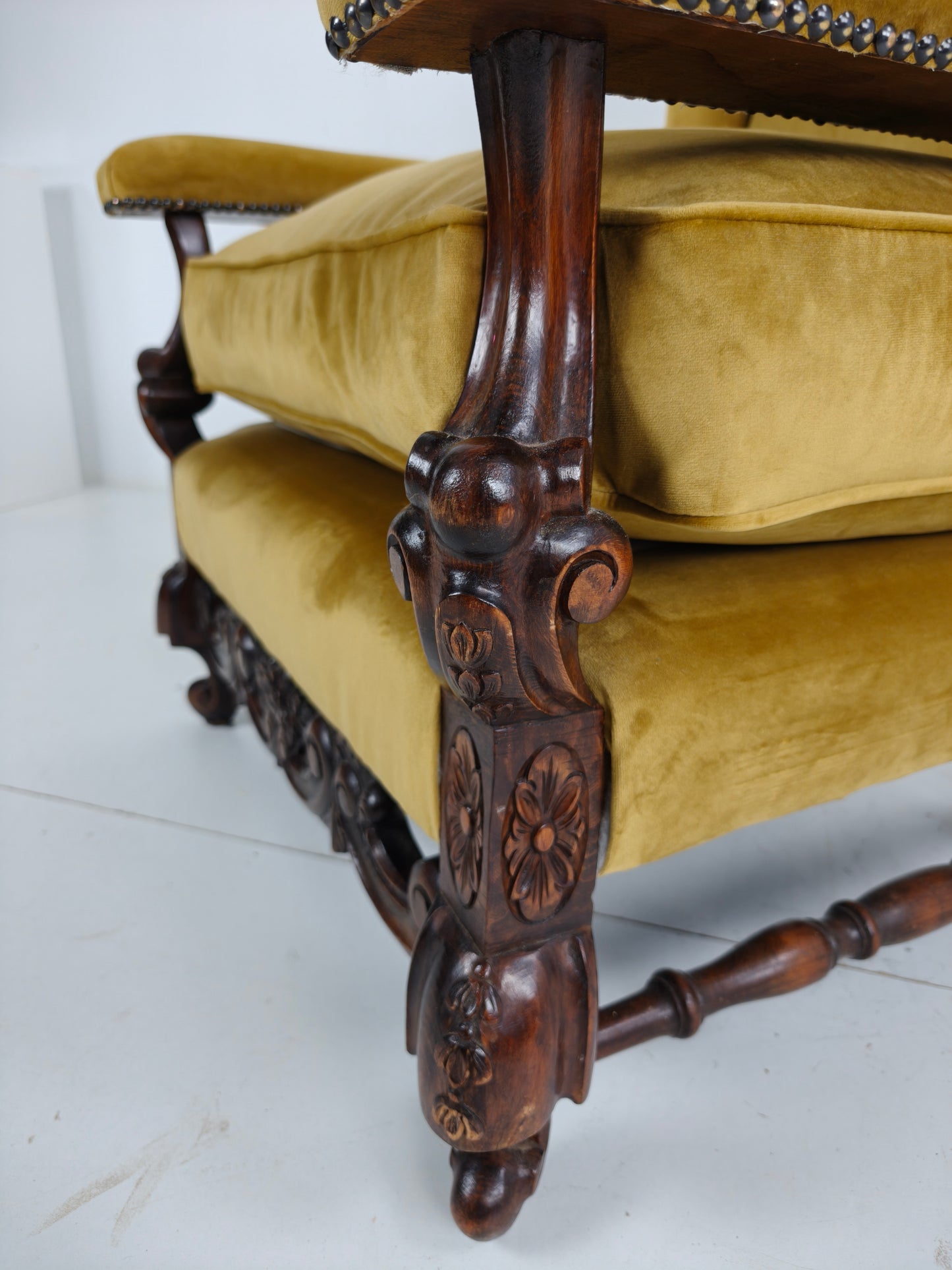 Pair of 19th-Century Carved Walnut Armchairs – Floral Motifs – Velvet Upholstery