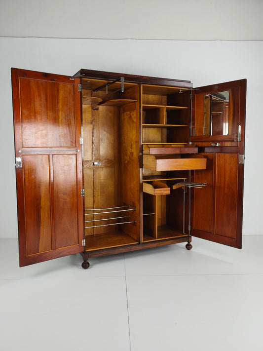 Art Deco English Gentleman’s Wardrobe – AW-Lyn, ca. 1920–1930