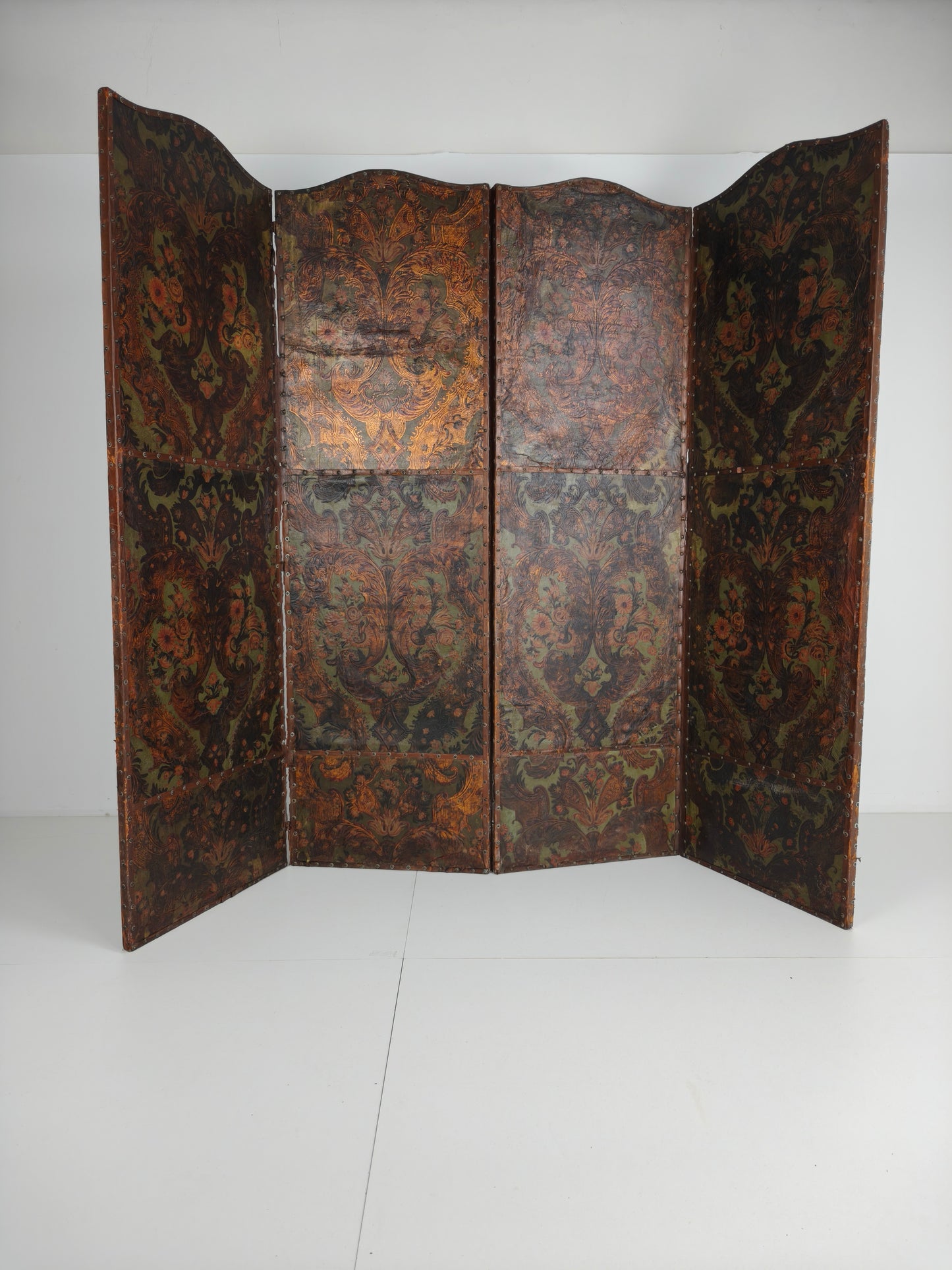 Late 18th-Century Belgian Embossed Leather Folding Screen – After Daniel Marot