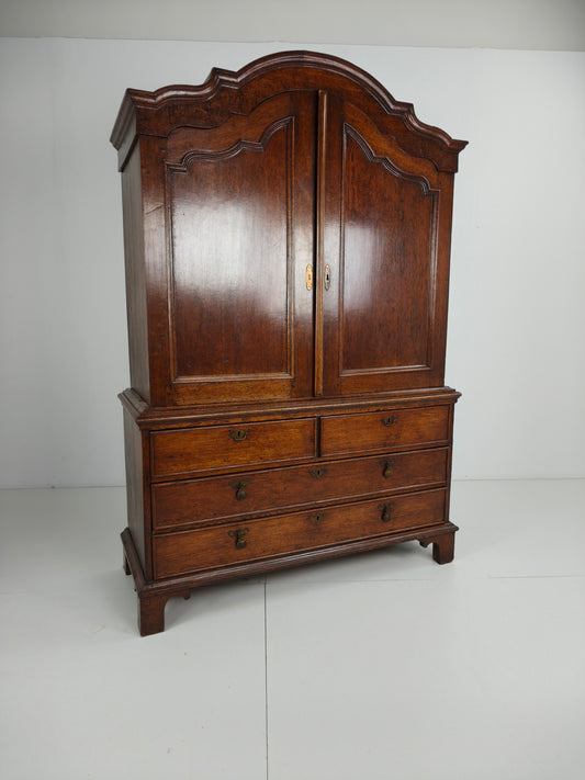 Rare Dutch 18th Century Oak Cabinet – “Luierkabinet”