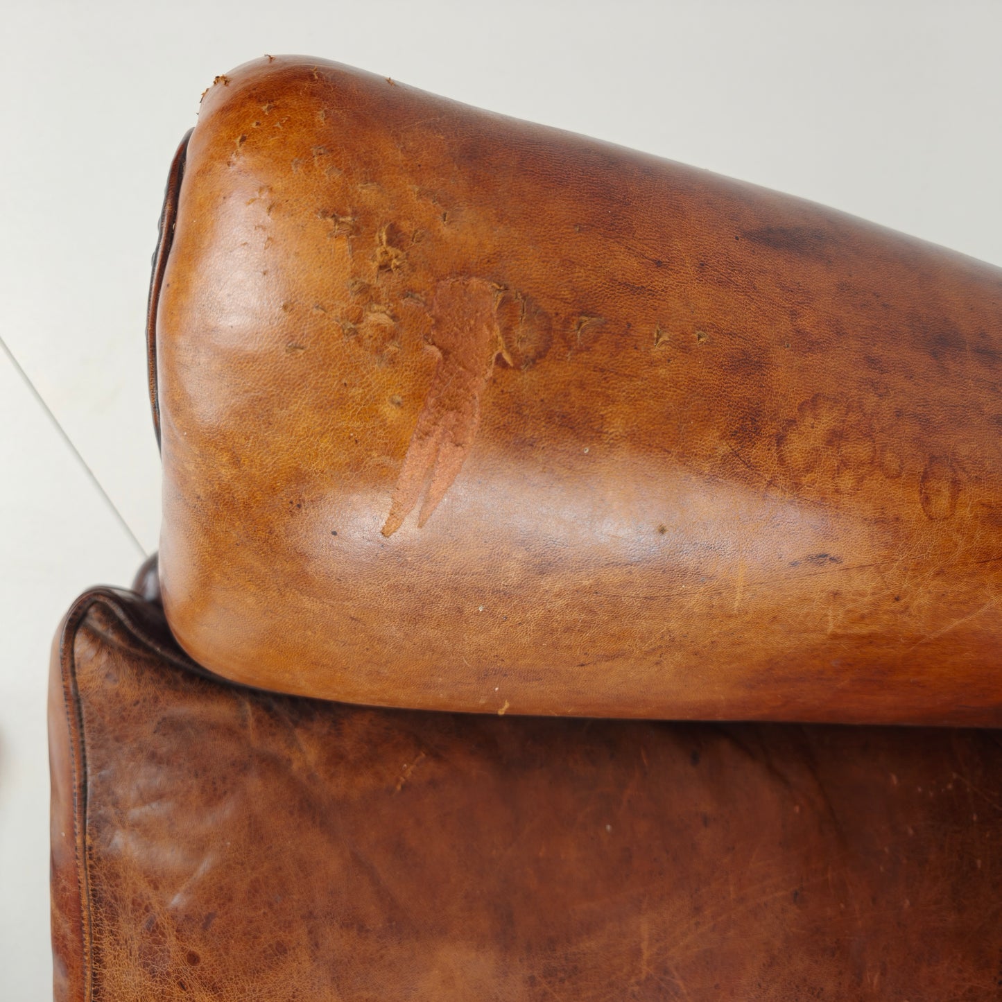 English Leather Armchair – Fine Quality & Great Comfort