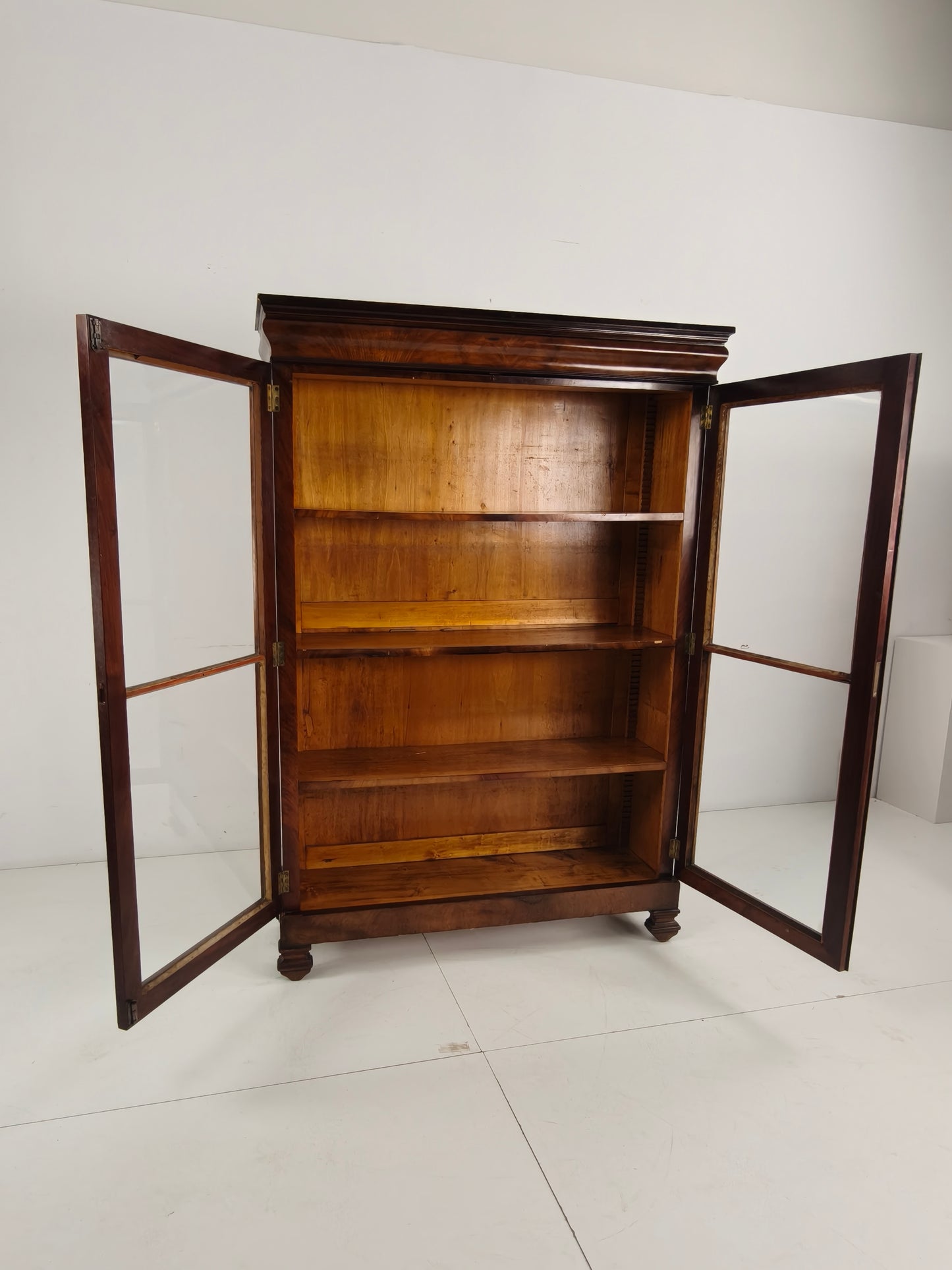 Beautiful 19th Century Biedermeier Bookcase – Walnut, Original Antique Glass