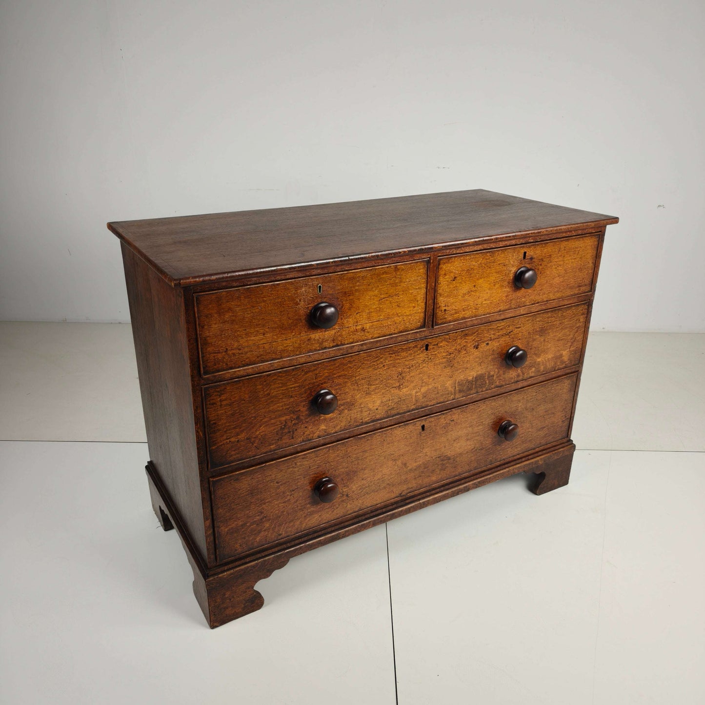 Victorian Oak Chest of Drawers circa 1860–1880. Victorian Oak Chest of Drawers circa 1860–1880.